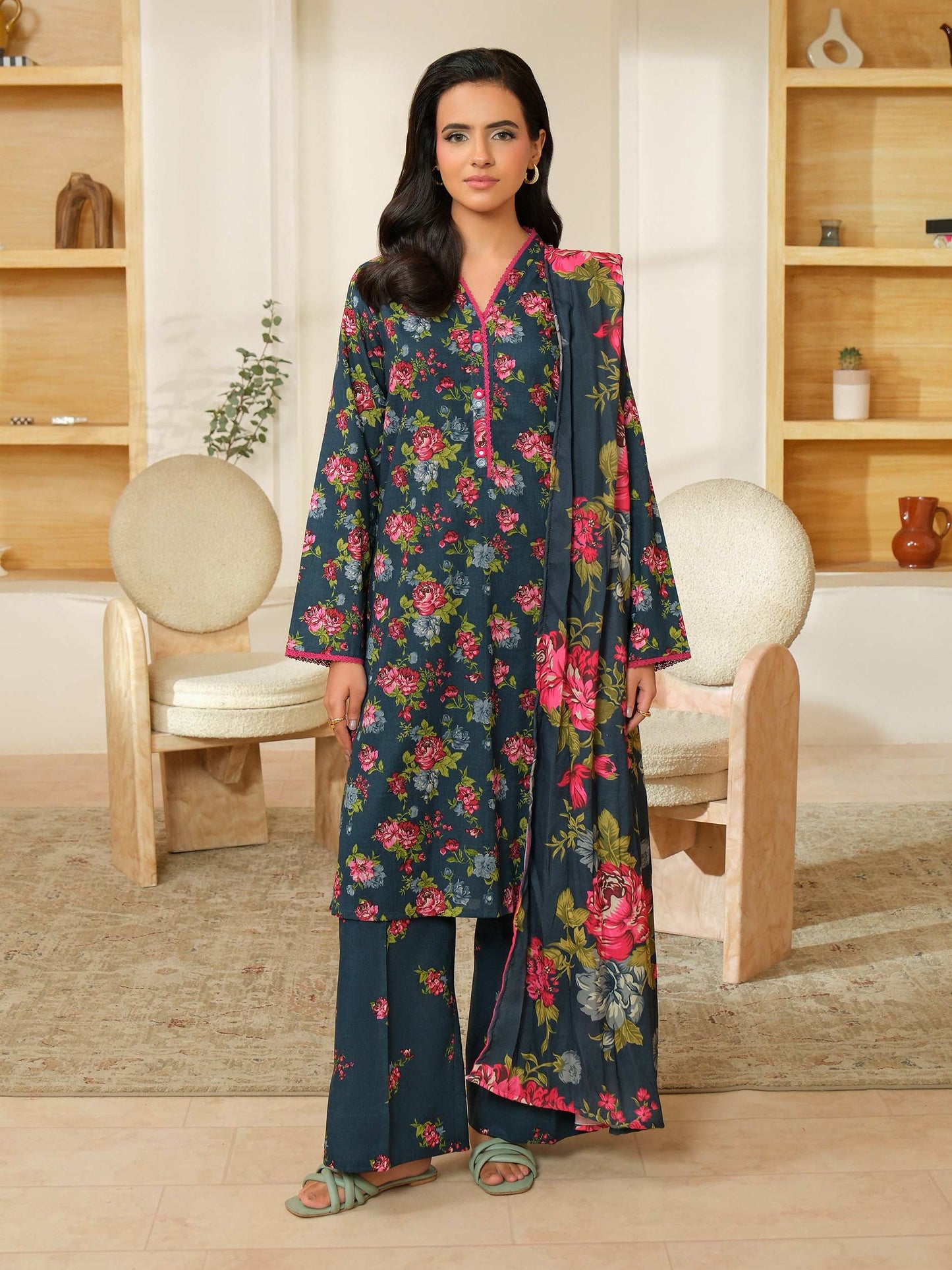 3 Piece Khaddar Suit-Printed (Unstitched)