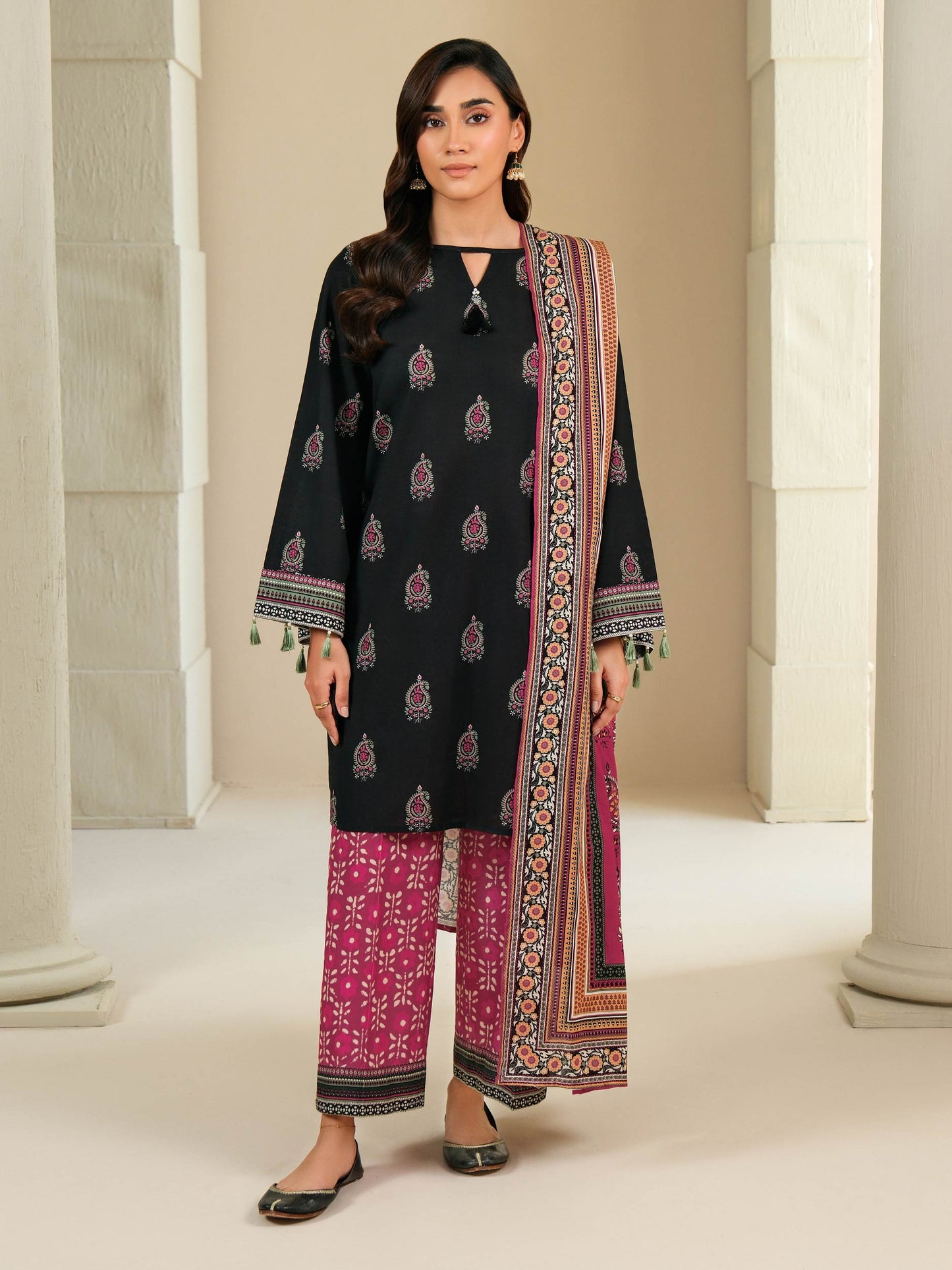 3 Piece Khaddar Suit-Printed (Unstitched)