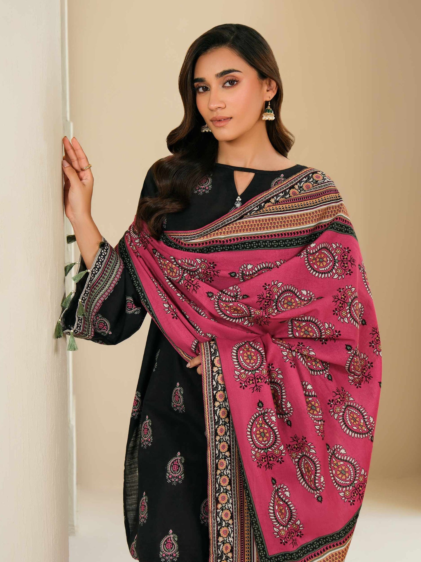 3 Piece Khaddar Suit-Printed (Unstitched)