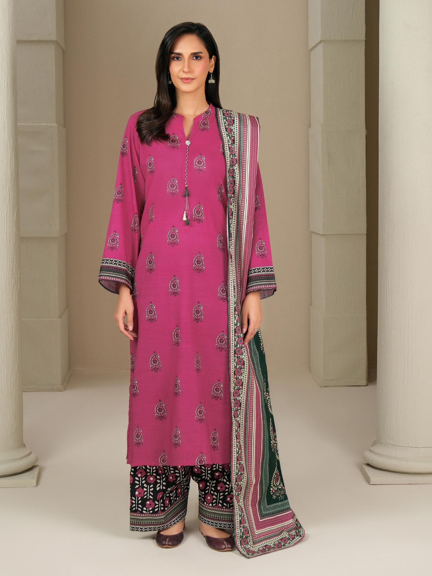 3 Piece Khaddar Suit-Printed (Unstitched)