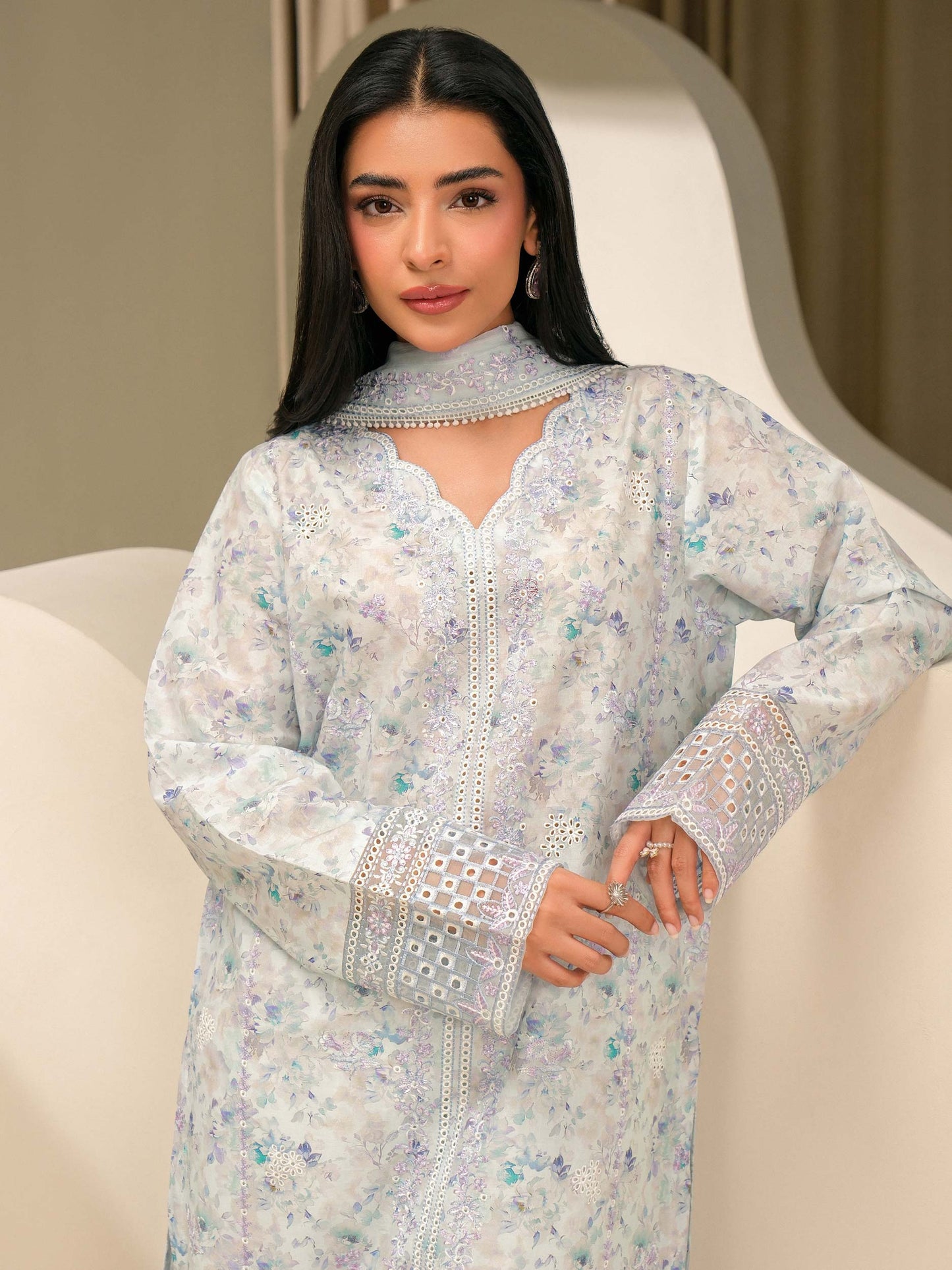 3 Piece Lawn Suit-Embroidered (Unstitched)