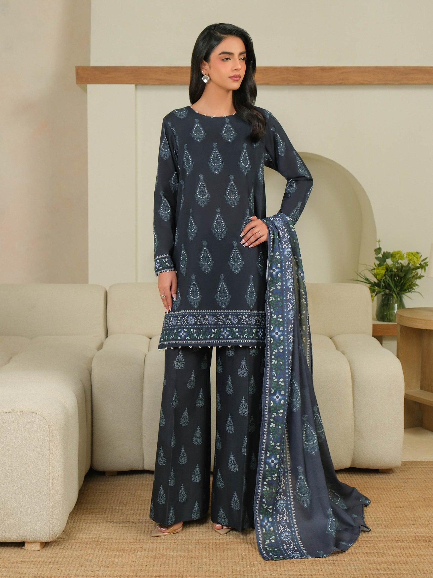 3 Piece Khaddar Suit-Printed (Unstitched)