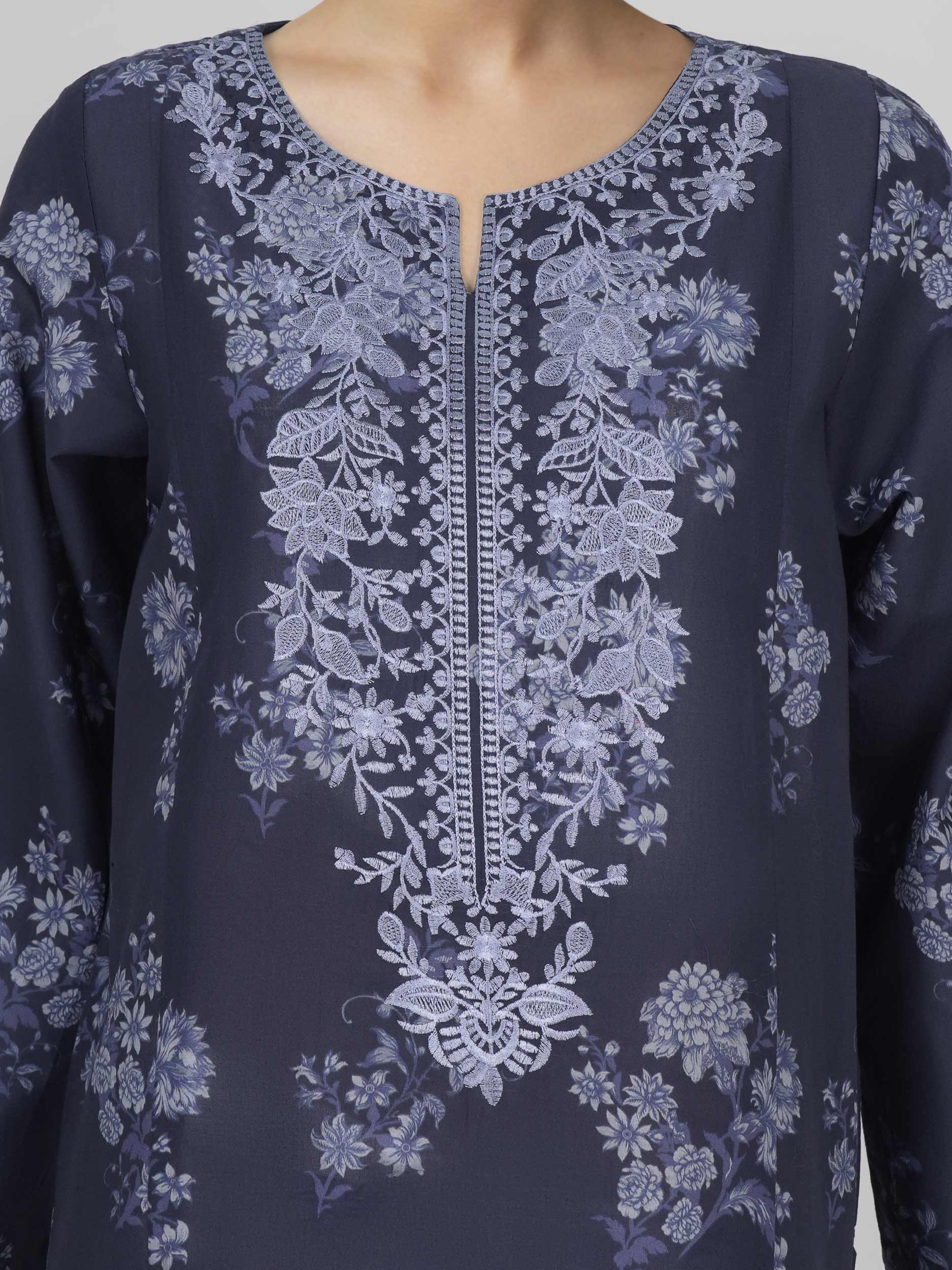 3 Piece Lawn Suit- Embroidered (Unstitched)