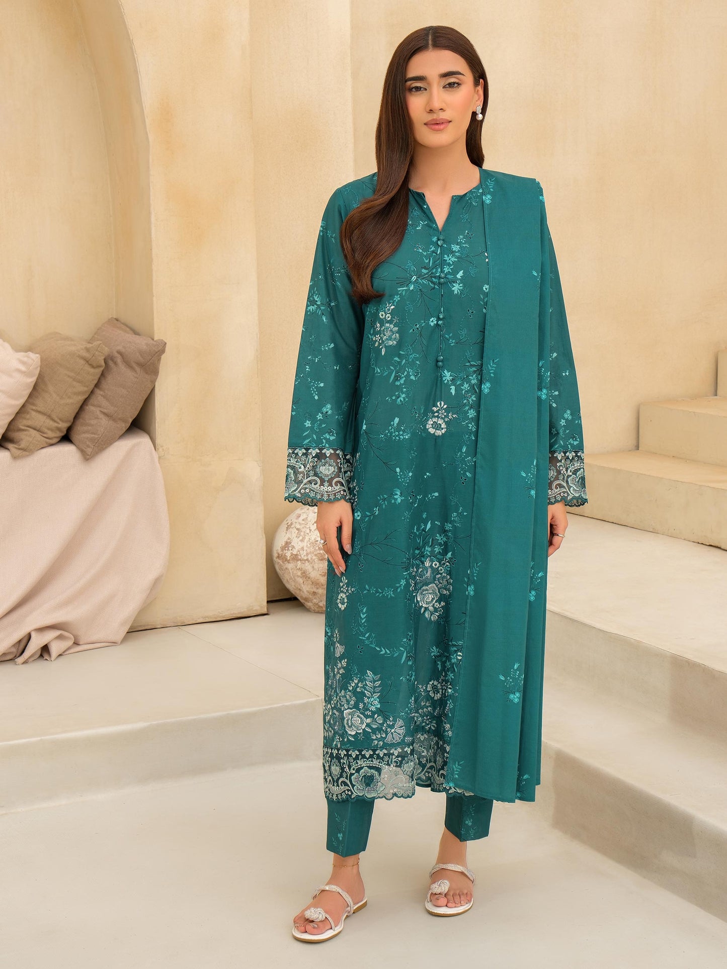 3 Piece Lawn Suit-Embroidered (Unstitched)