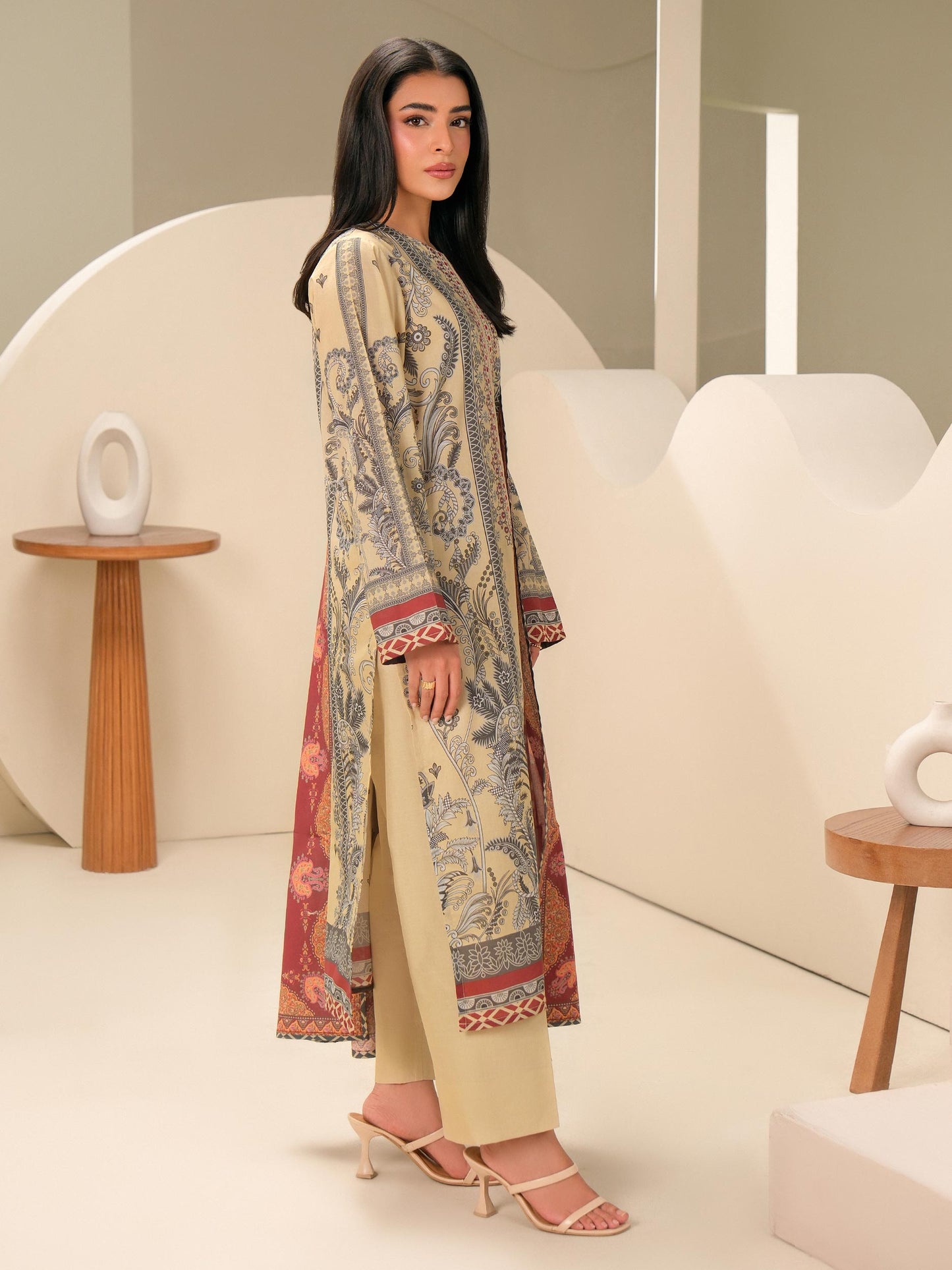 3 Piece Lawn Suit-Embroidered (Unstitched)