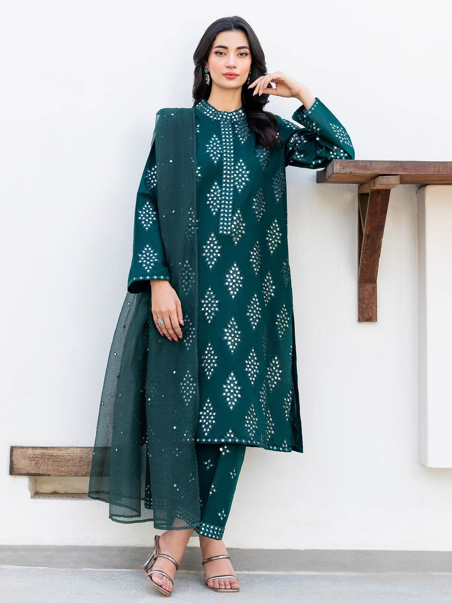3 Piece Lawn Suit-Embroidered (Unstitched)