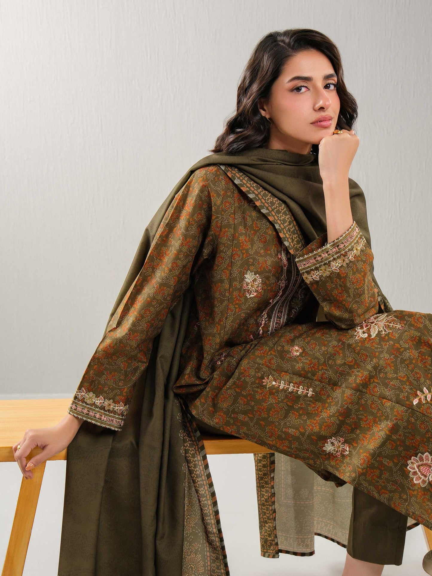 3 Piece Lawn Suit-Embroidered (Unstitched)