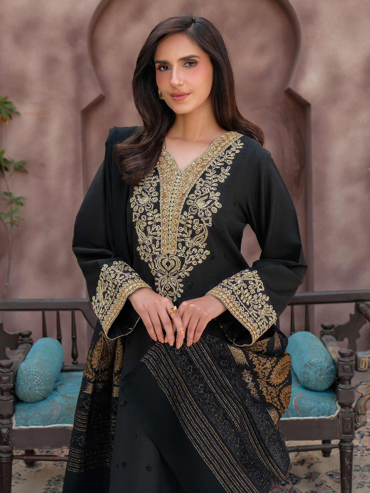3 Piece Khaddar Suit-Embroidered (Unstitched)