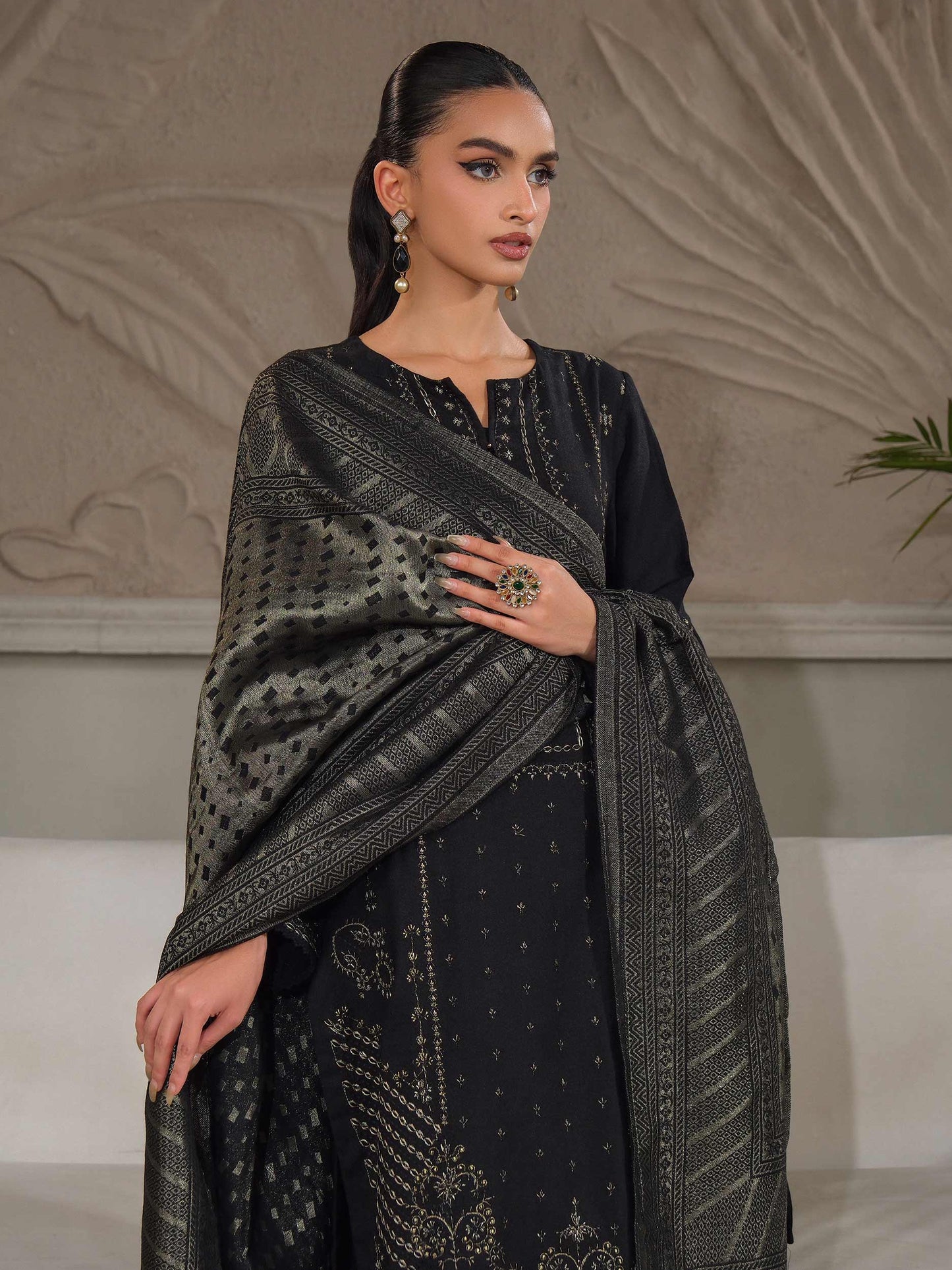 3 Piece Zari Karandi Suit-Embroidered (Unstitched)