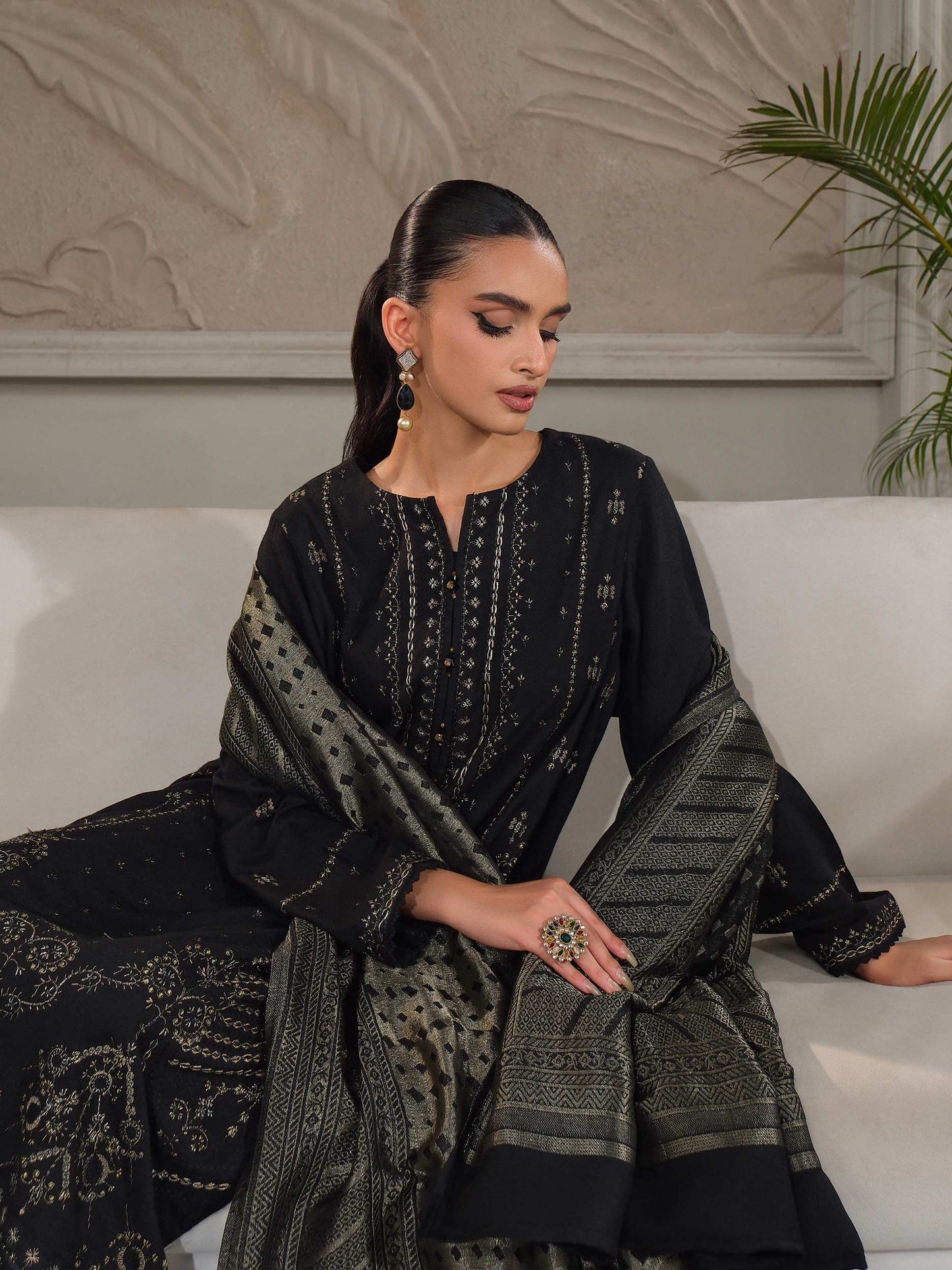 3 Piece Zari Karandi Suit-Embroidered (Unstitched)