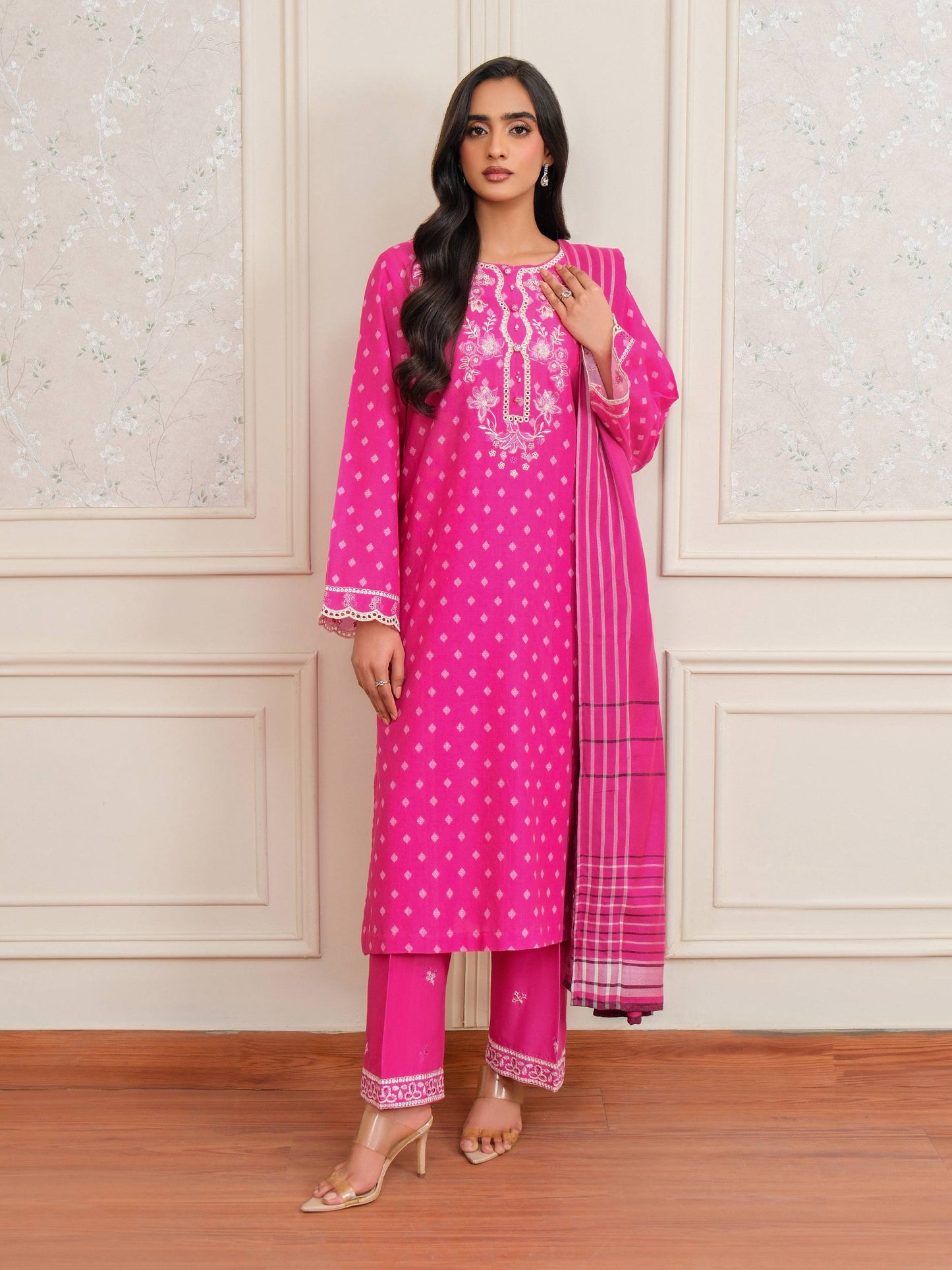 3 Piece Khaddar Suit-Embroidered (Unstitched)