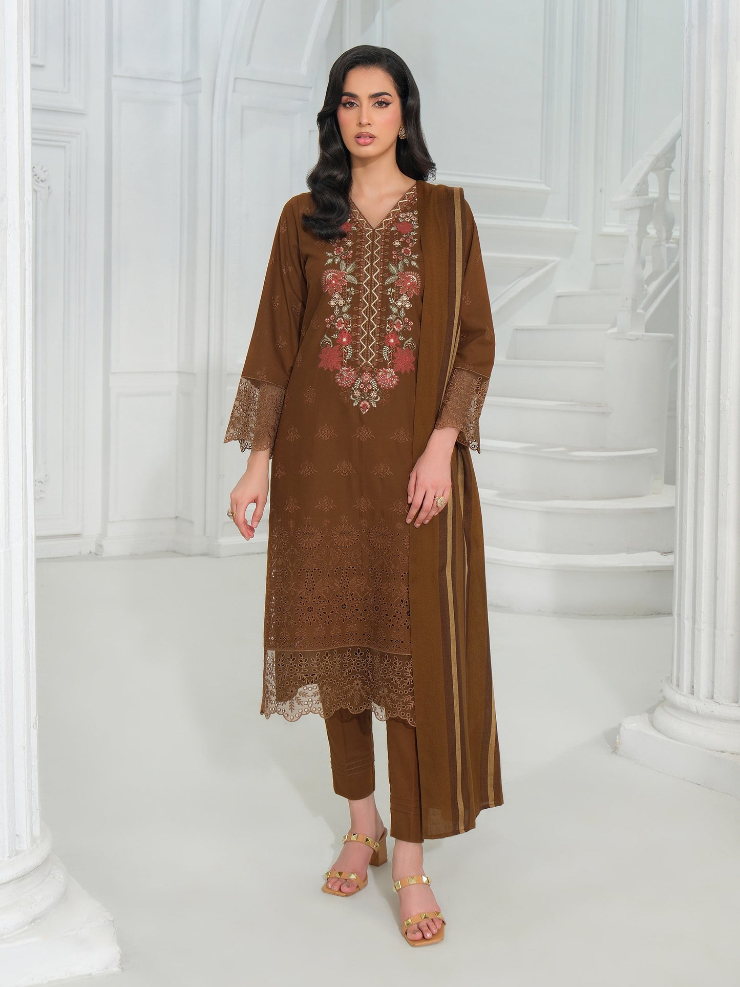 3 Piece Khaddar Suit-Embroidered (Unstitched)