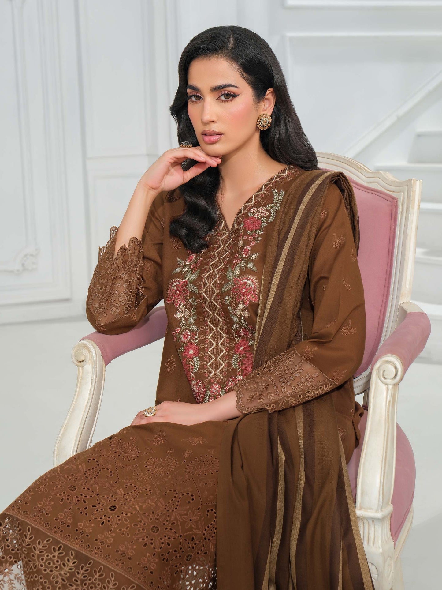 3 Piece Khaddar Suit-Embroidered (Unstitched)