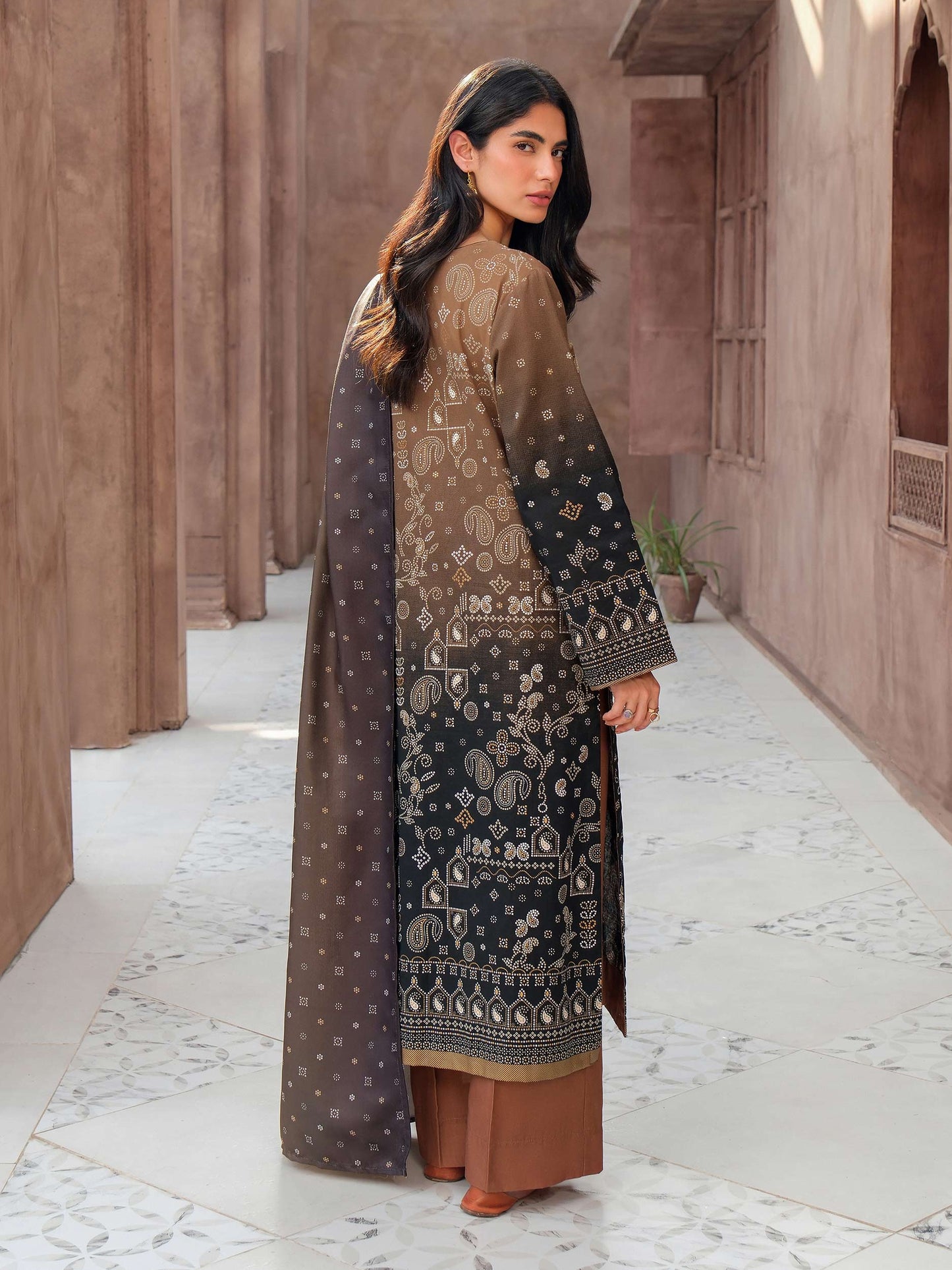 3 Piece Khaddar Suit-Embroidered (Unstitched)