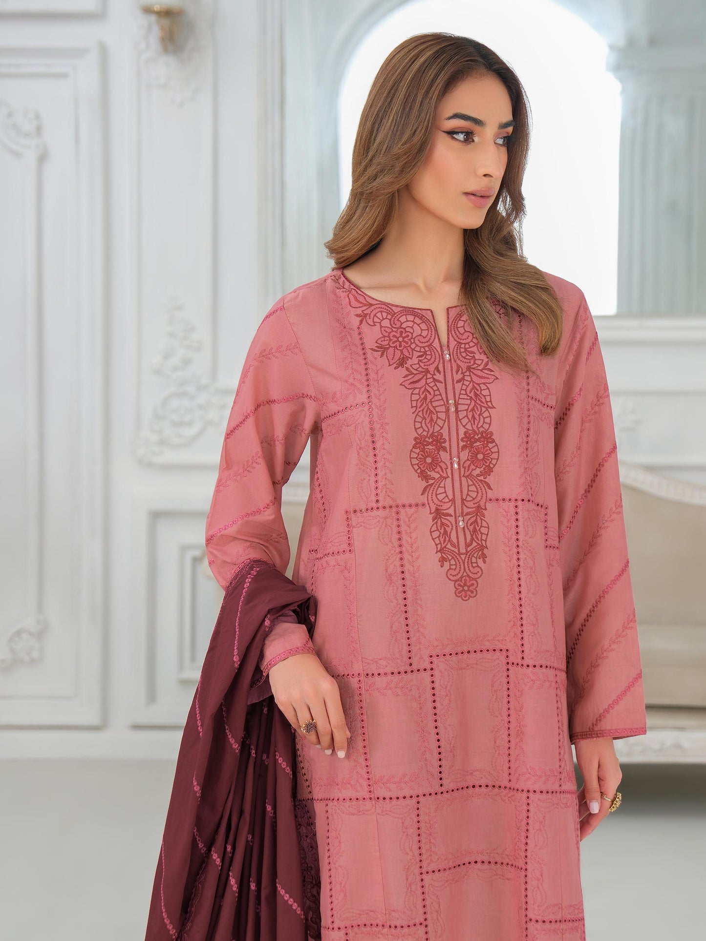 3 Piece Khaddar Suit-Embroidered (Unstitched)