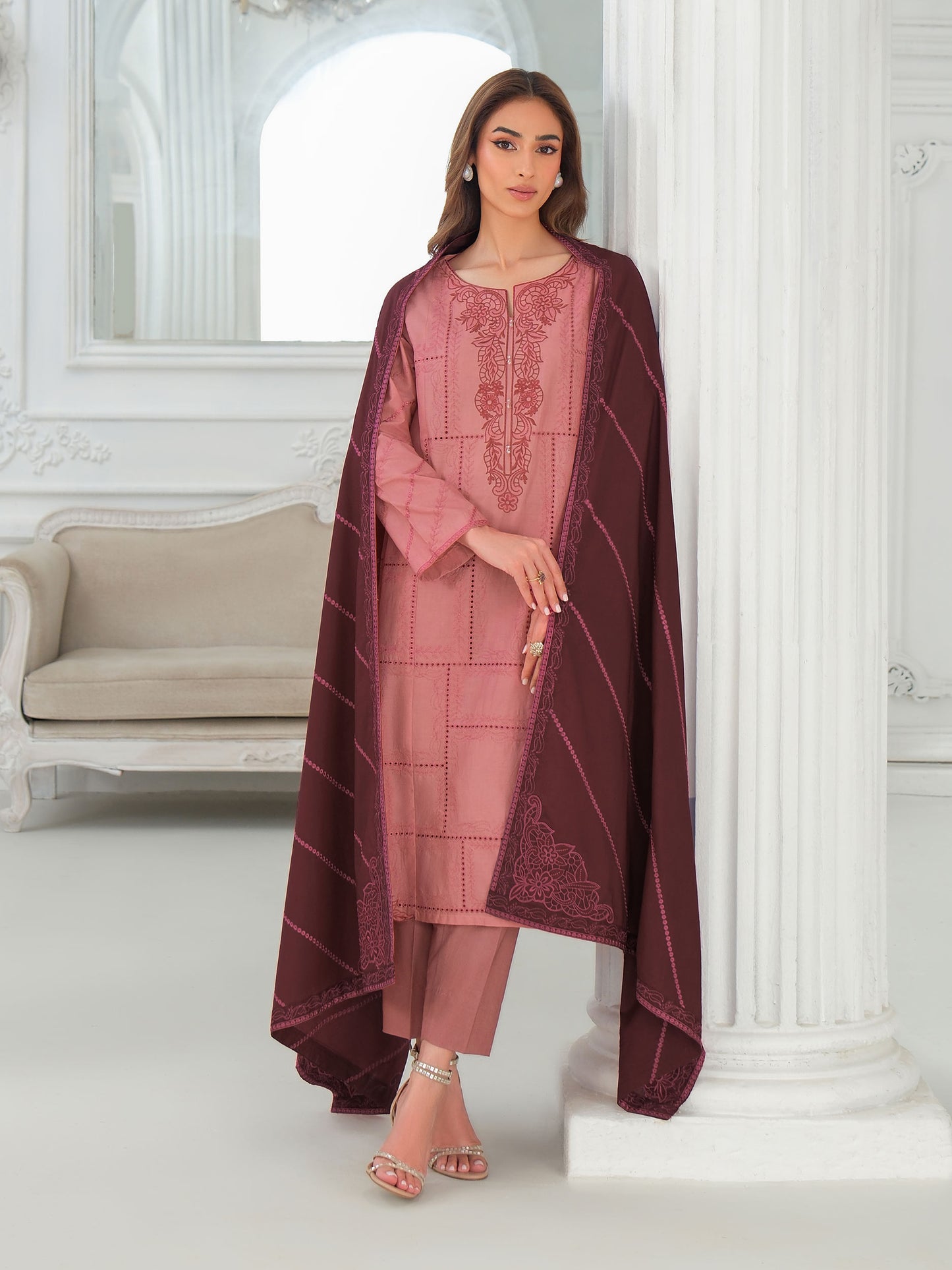3 Piece Khaddar Suit-Embroidered (Unstitched)