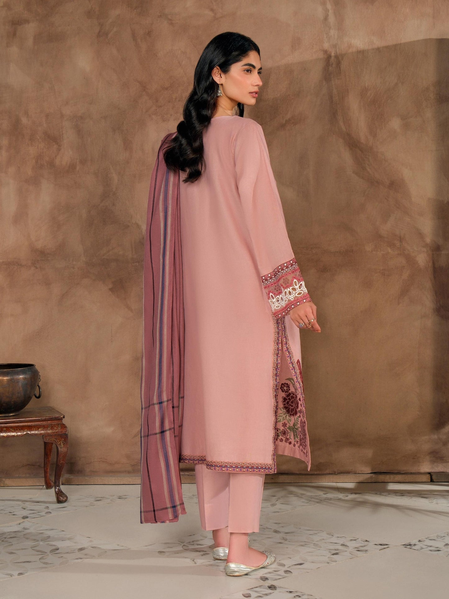 3 Piece Khaddar Suit-Embroidered (Unstitched)