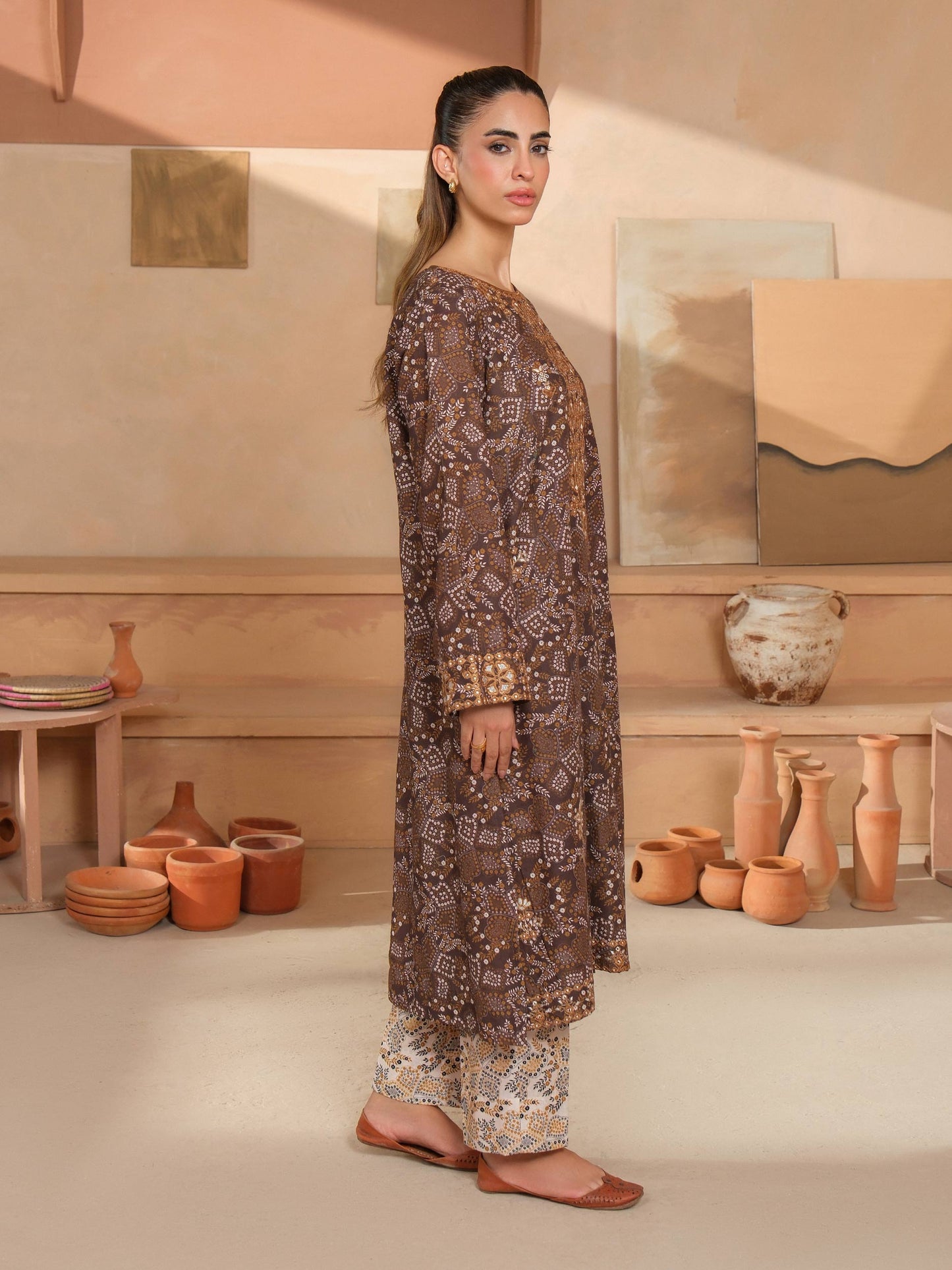 2 Piece Khaddar Suit-Embroidered (Unstitched)