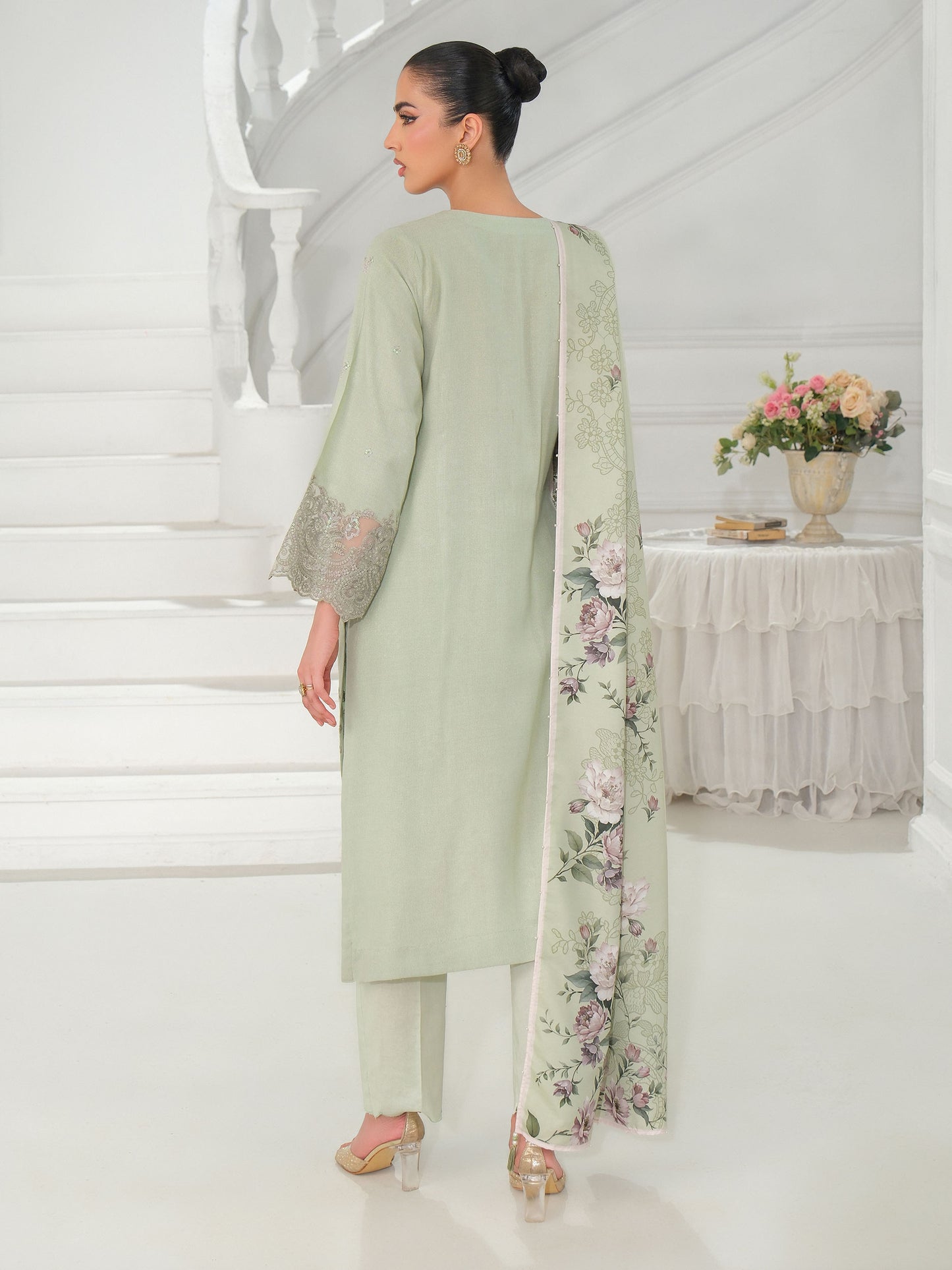 3 Piece Karandi Suit-Embroidered (Unstitched)