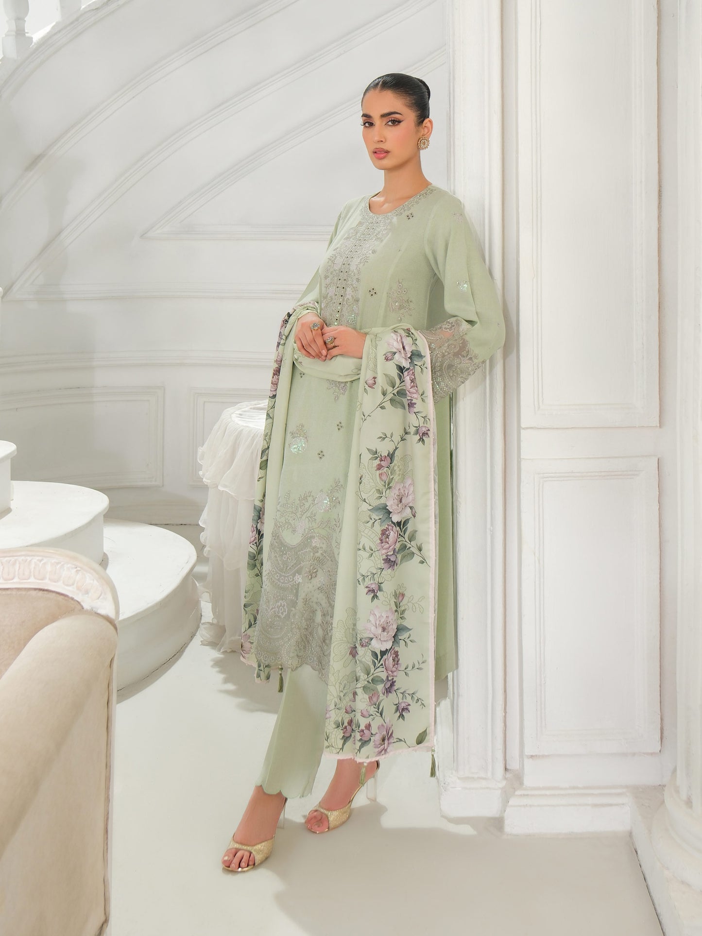 3 Piece Karandi Suit-Embroidered (Unstitched)
