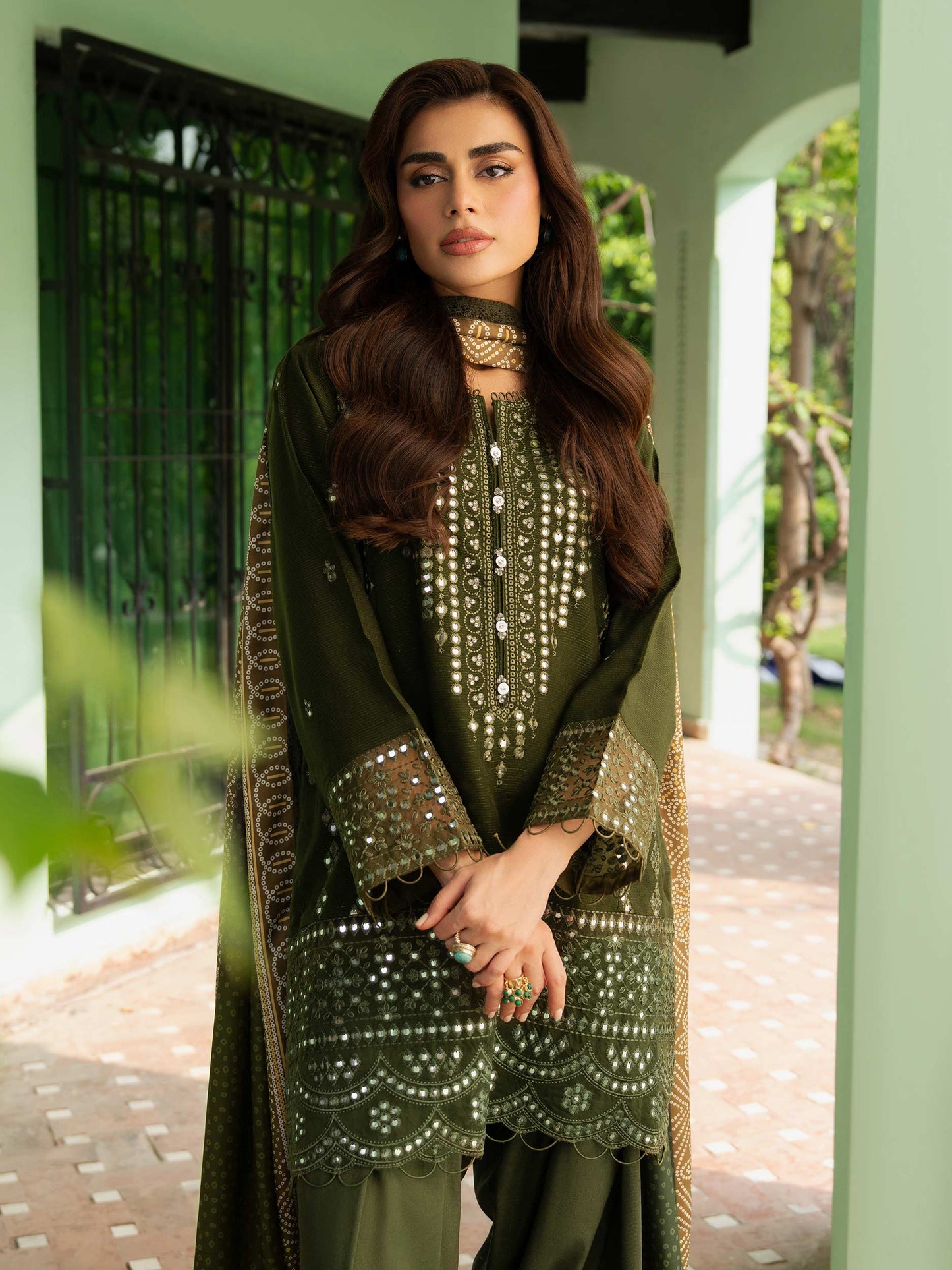 3 Piece Karandi Suit-Embroidered (Unstitched)