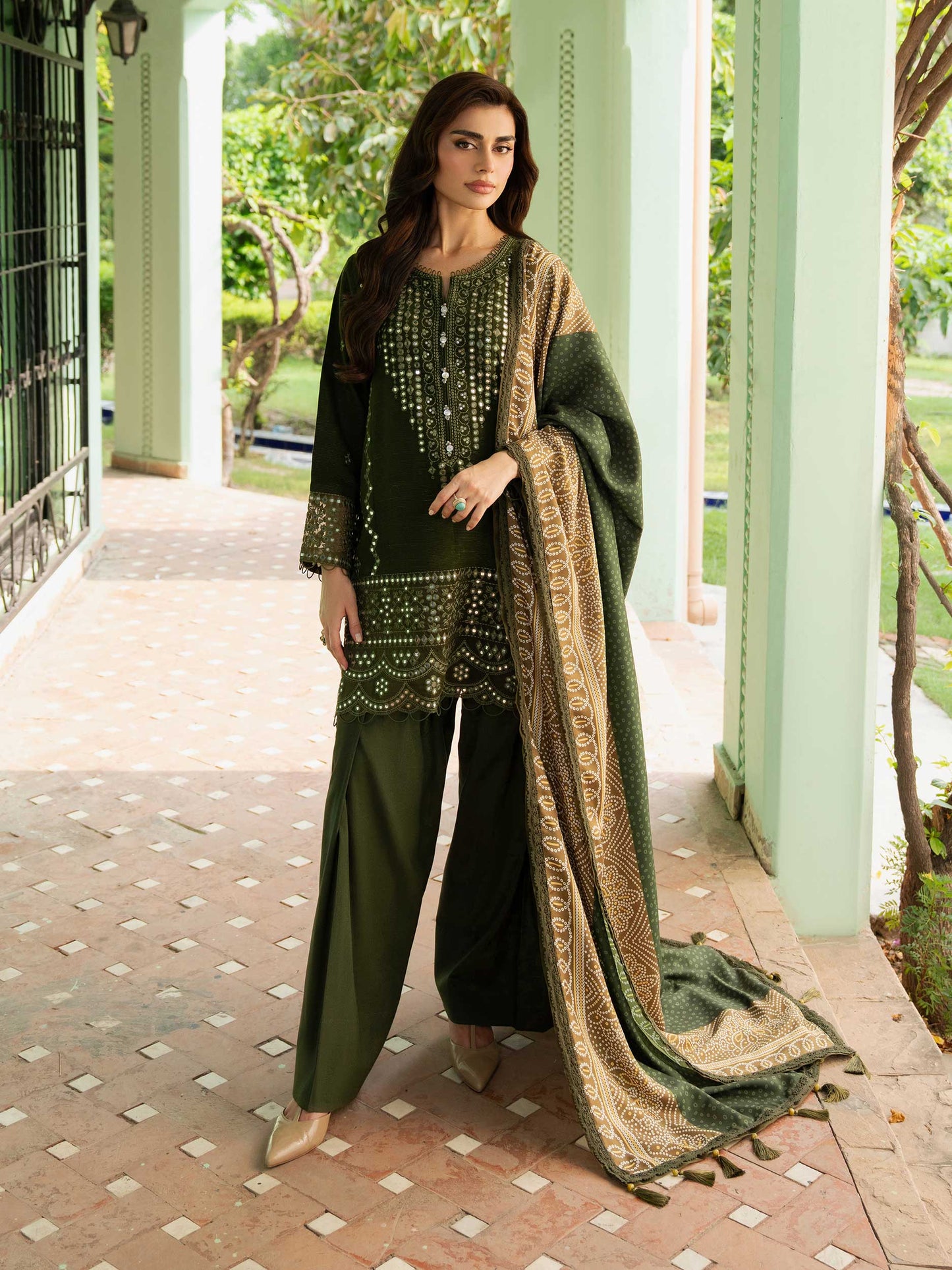 3 Piece Karandi Suit-Embroidered (Unstitched)