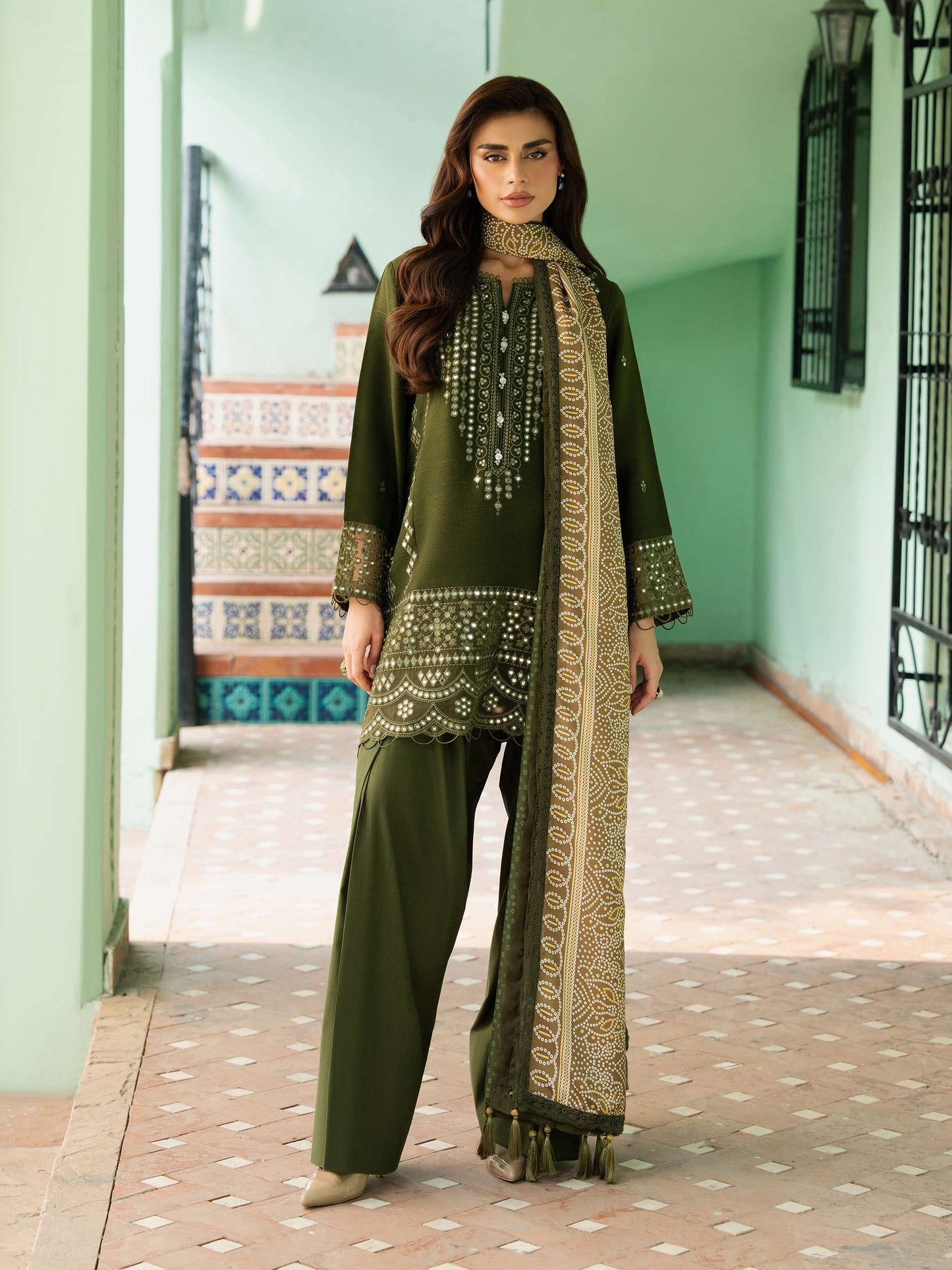 3 Piece Karandi Suit-Embroidered (Unstitched)