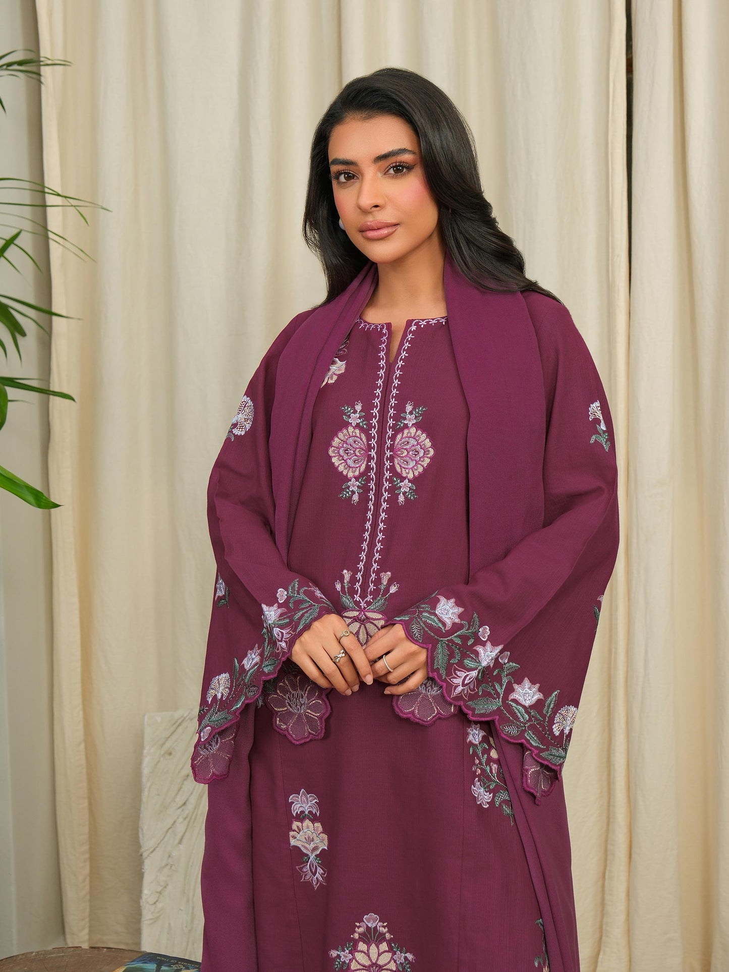 3 Piece Khaddar Suit-Embroidered (Unstitched)