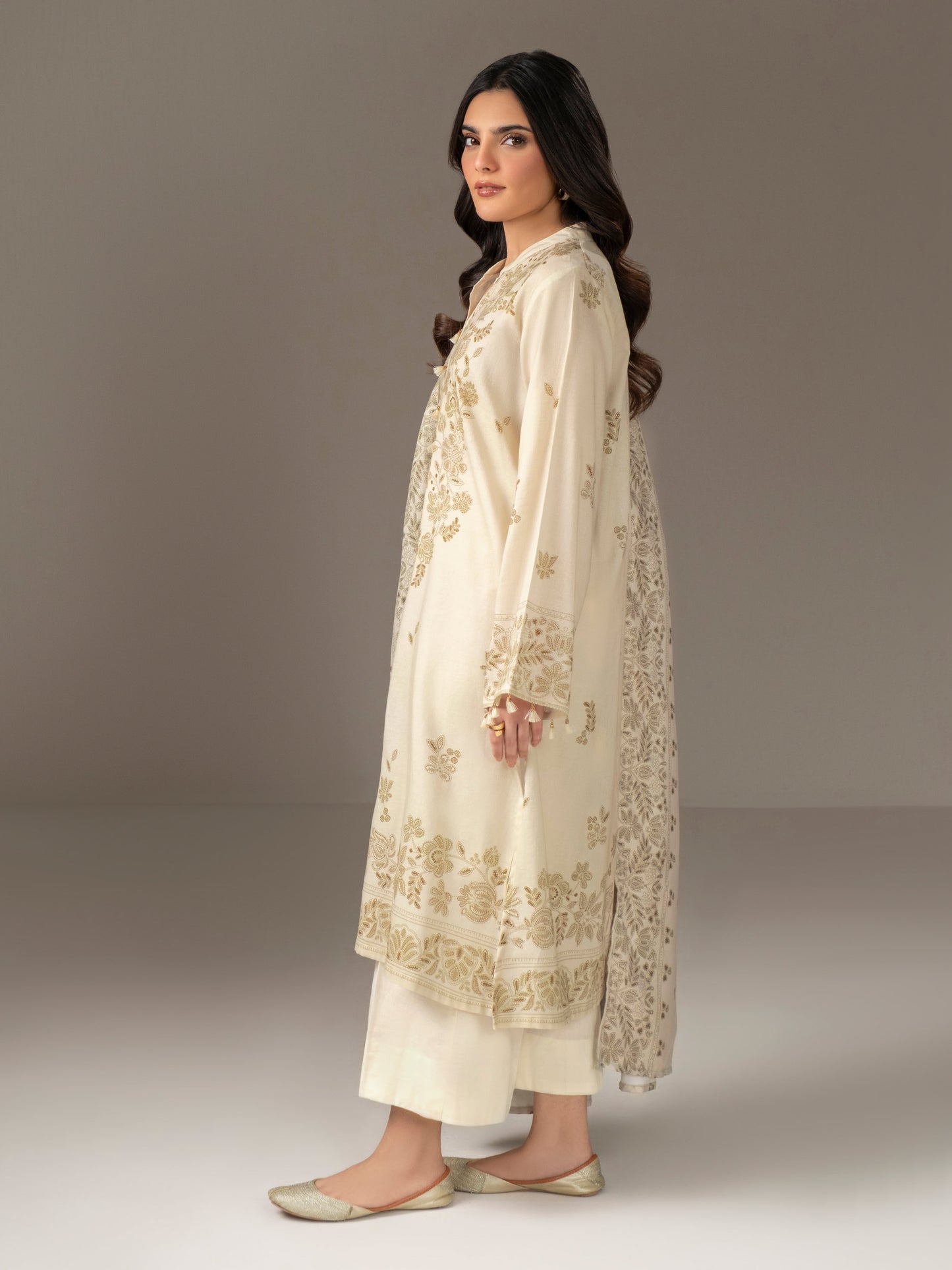 3 Piece Khaddar Suit-Printed (Unstitched)