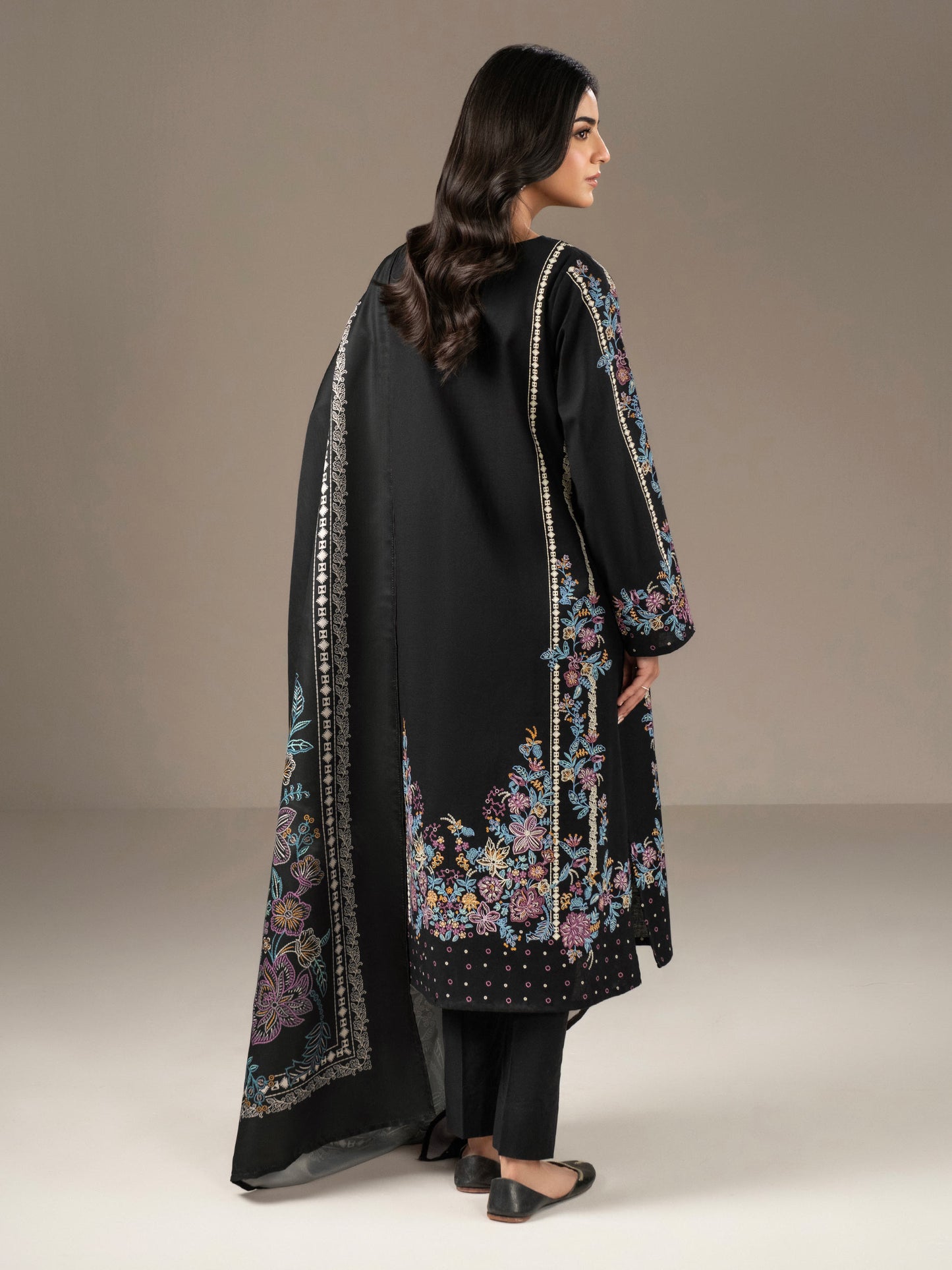 2 Piece Khaddar Suit-Printed (Unstitched)
