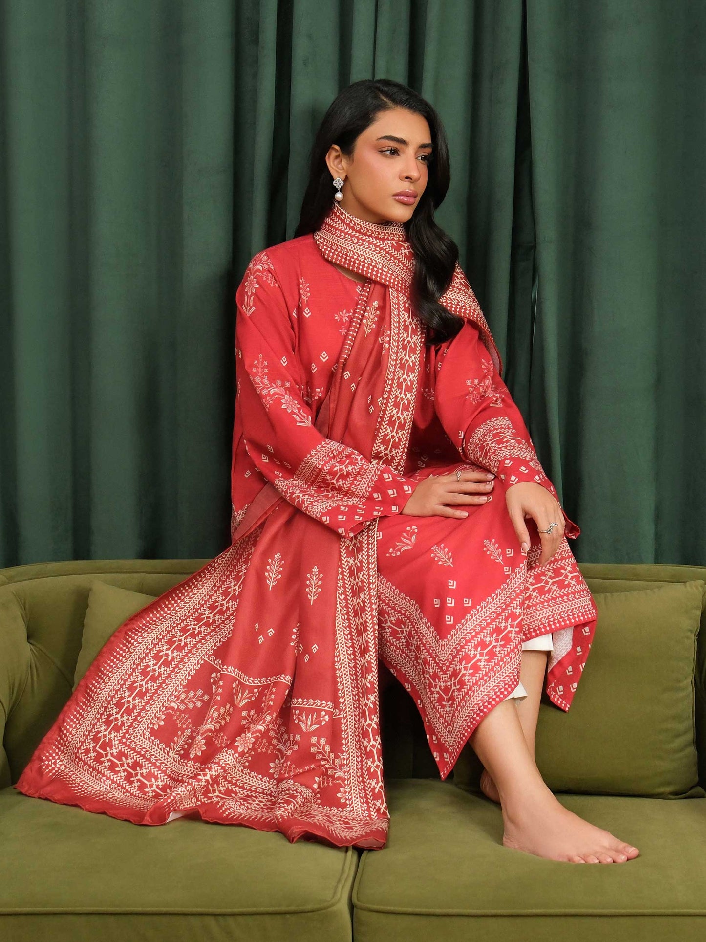 2 Piece Khaddar Suit-Printed (Unstitched)