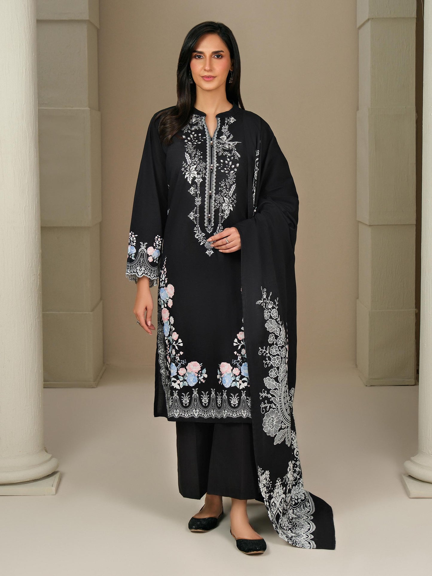 3 Piece Khaddar Suit-Printed (Unstitched)