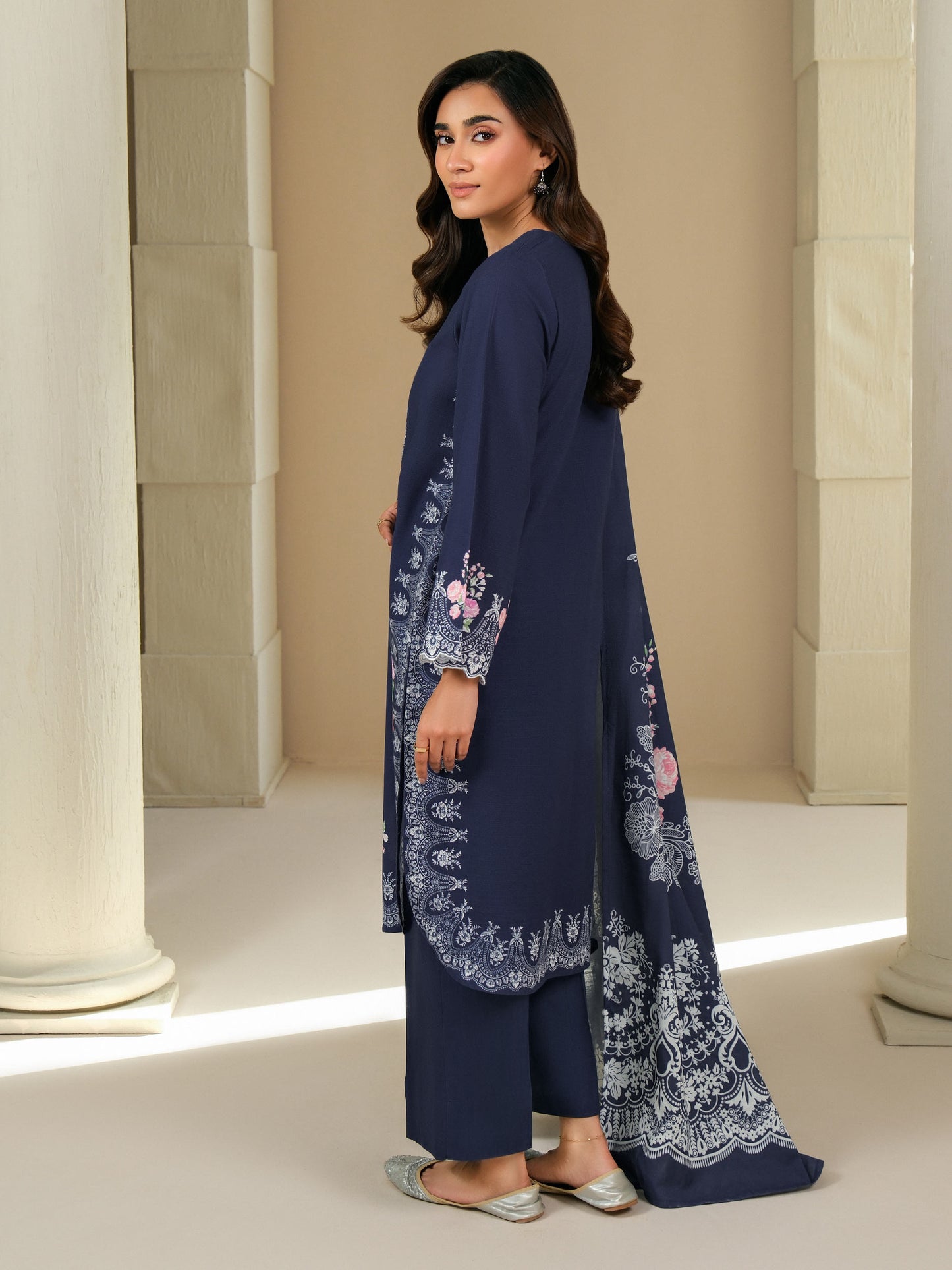 3 Piece Khaddar Suit-Printed (Unstitched)