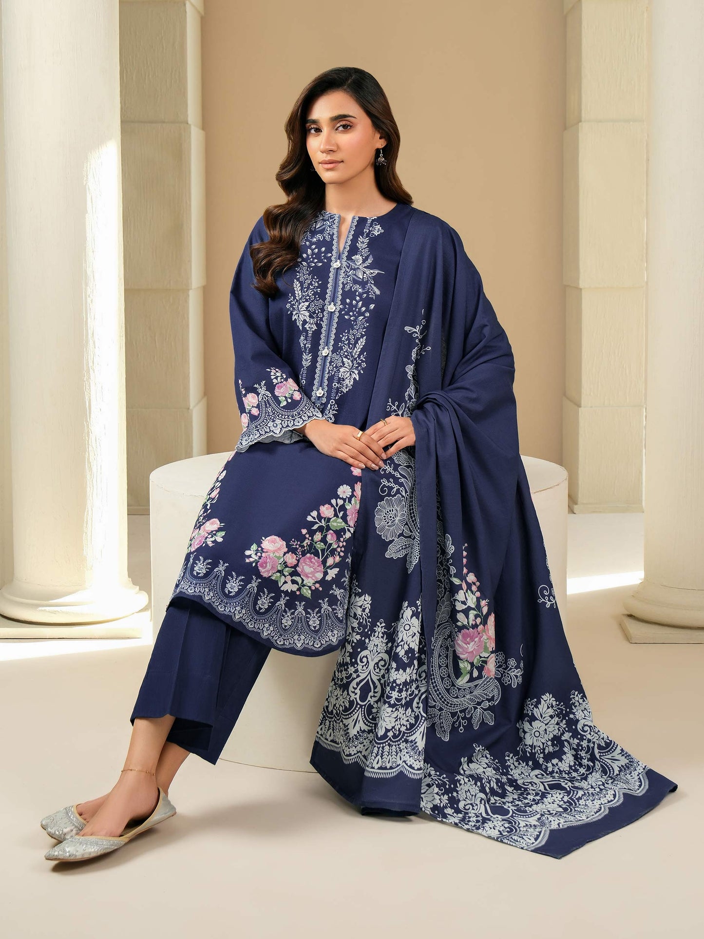 3 Piece Khaddar Suit-Printed (Unstitched)
