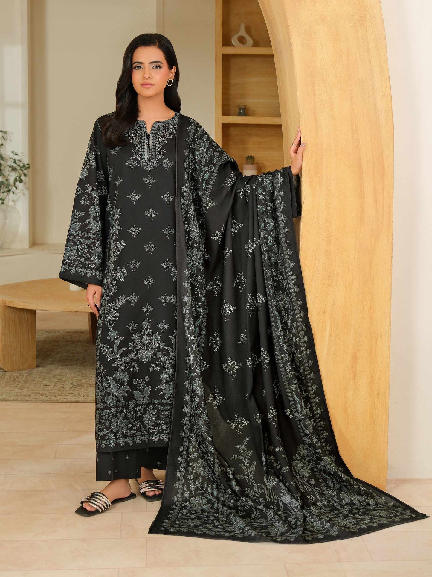3 Piece Khaddar Suit-Paste Print (Unstitched)