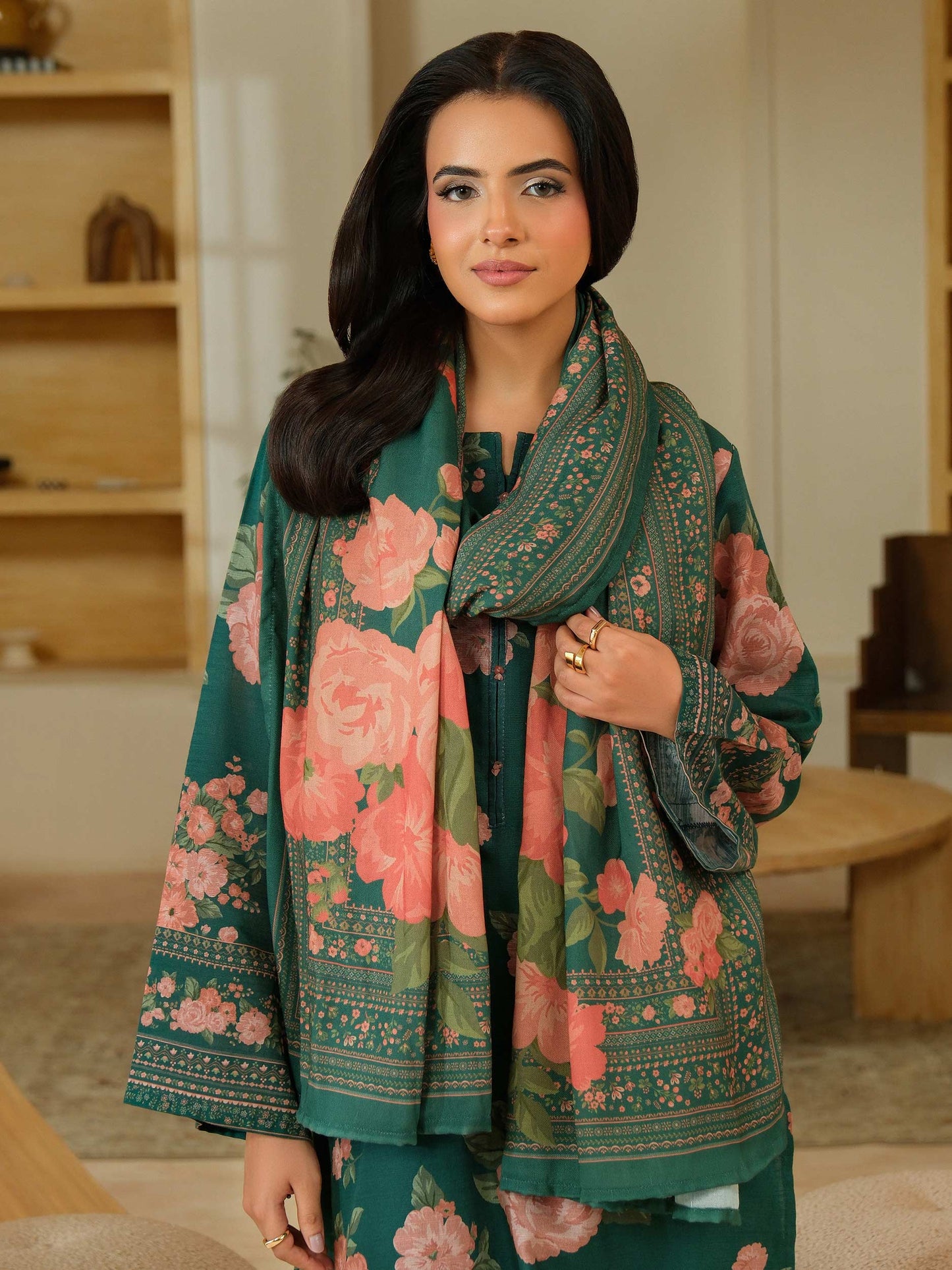 3 Piece Khaddar Suit-Printed (Unstitched)