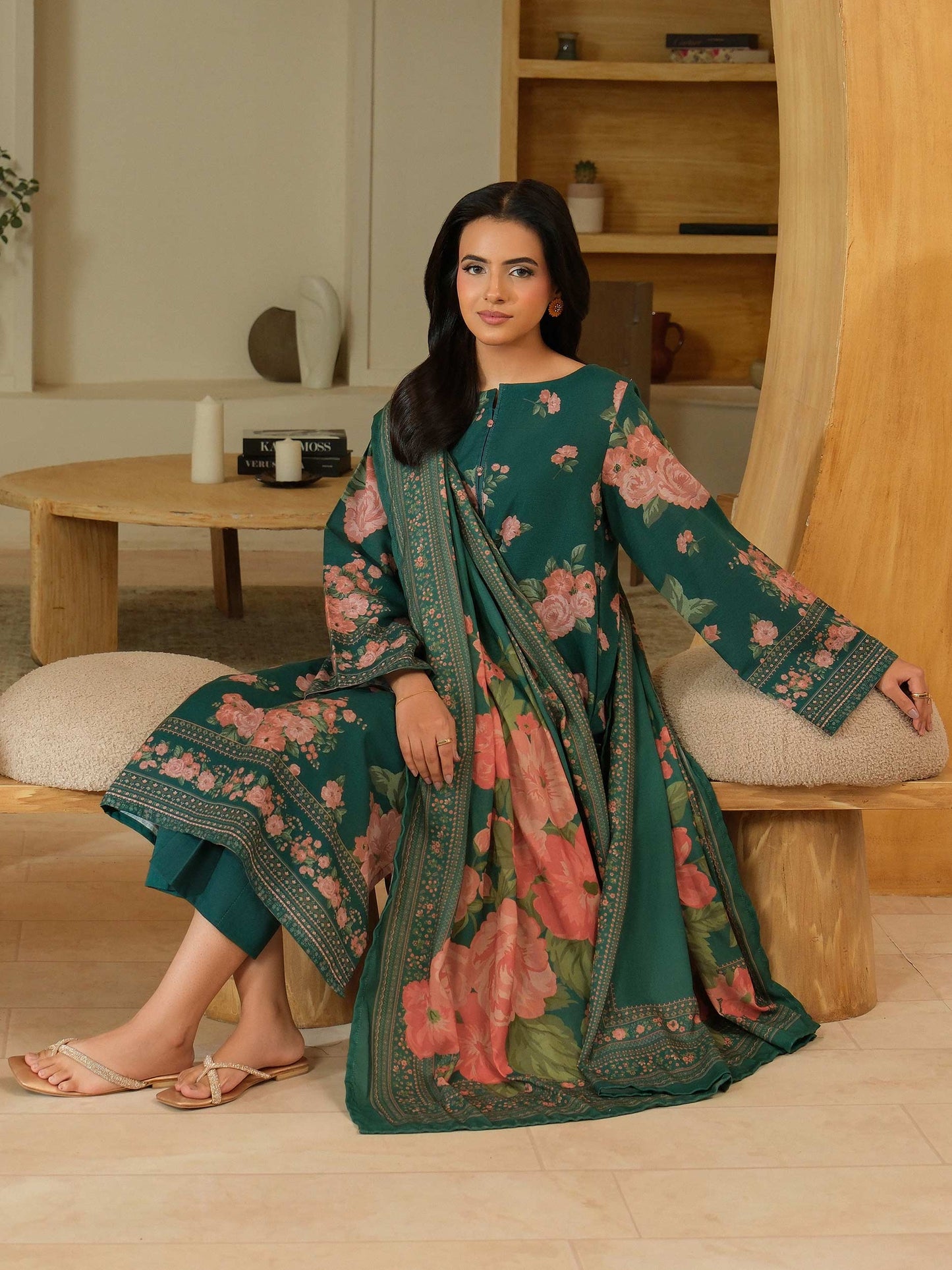 3 Piece Khaddar Suit-Printed (Unstitched)