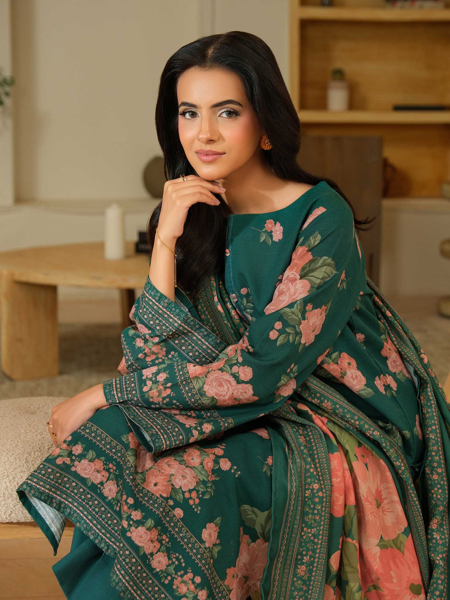 3 Piece Khaddar Suit-Printed (Unstitched)