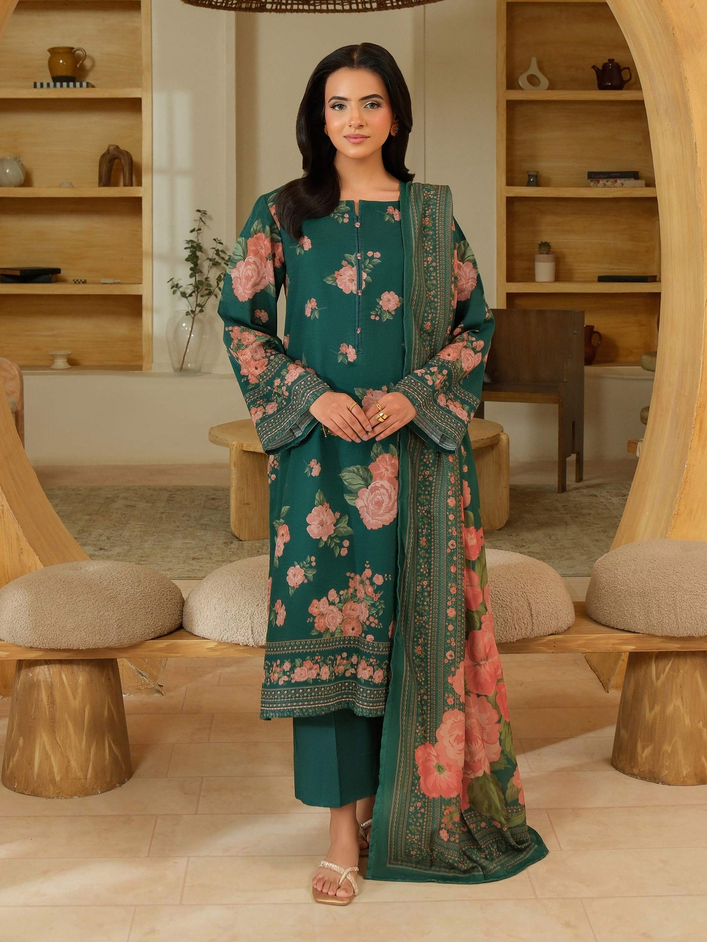 3 Piece Khaddar Suit-Printed (Unstitched)