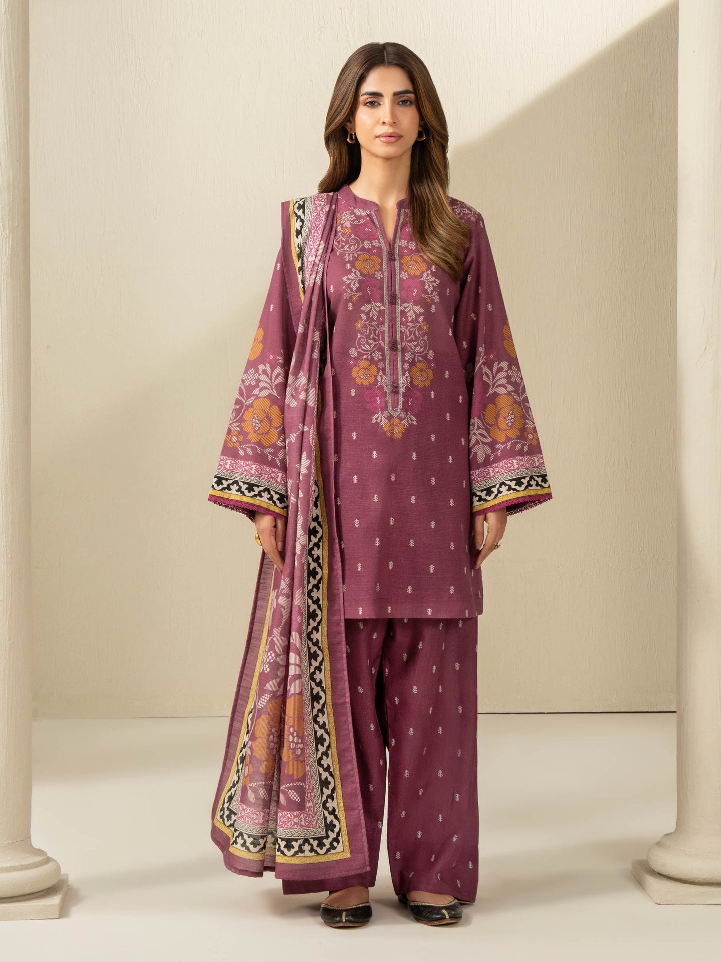 3 Piece Khaddar Suit-Printed (Unstitched)