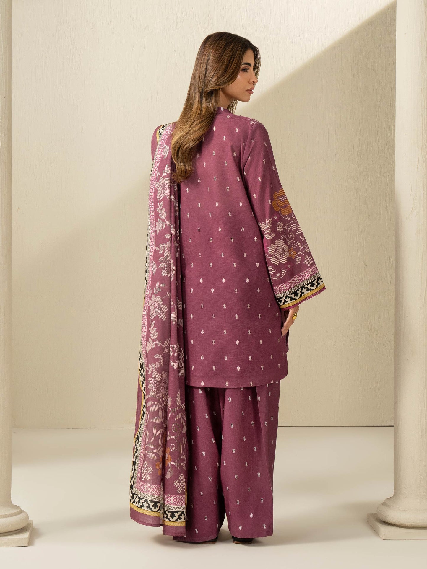 3 Piece Khaddar Suit-Printed (Unstitched)