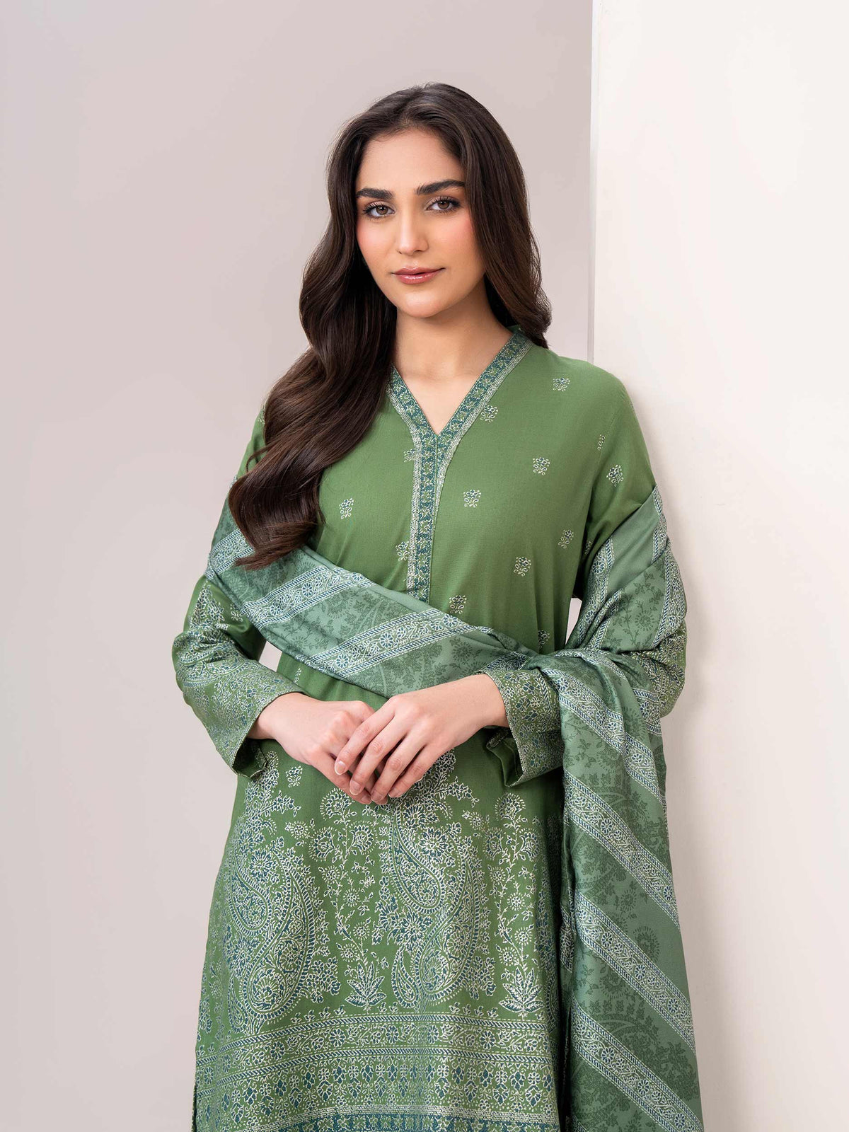 3 Piece Khaddar Suit-Printed (Unstitched)