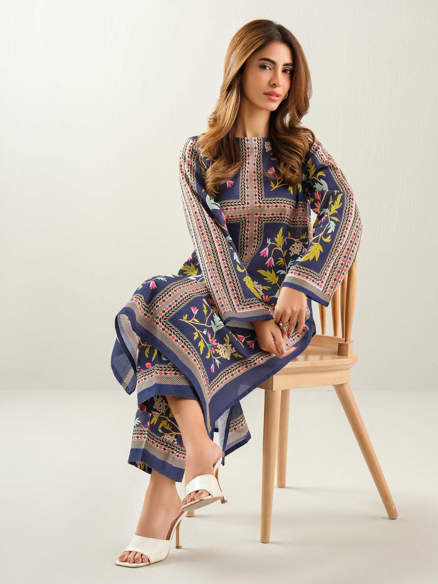 2 Piece Khaddar (Unstitched)