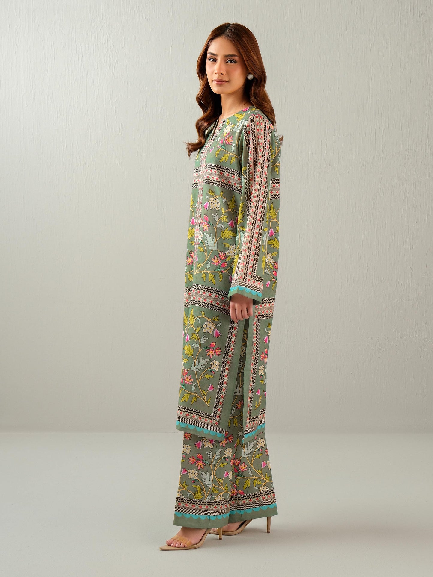 2 Piece Khaddar (Unstitched)