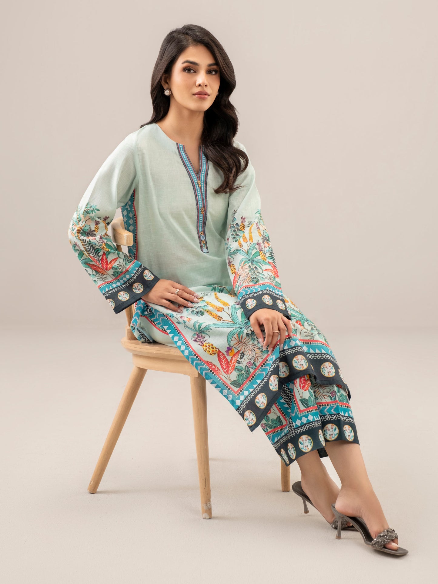 2 Piece Slub Khaddar Suit (Unstitched)