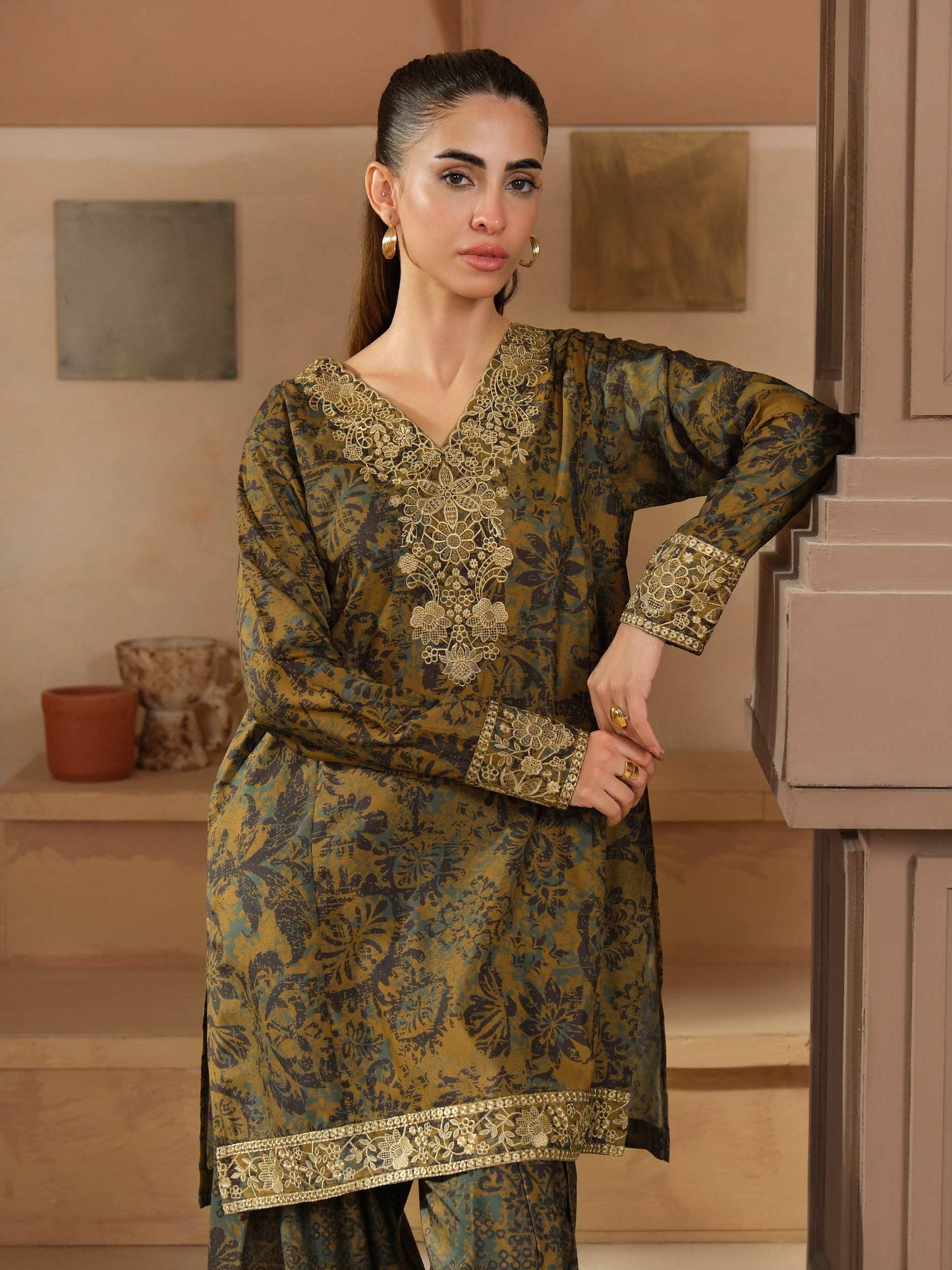 2 Piece Khaddar Suit-Embroidered (Unstitched)