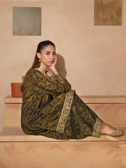 2 Piece Khaddar Suit-Embroidered (Unstitched)