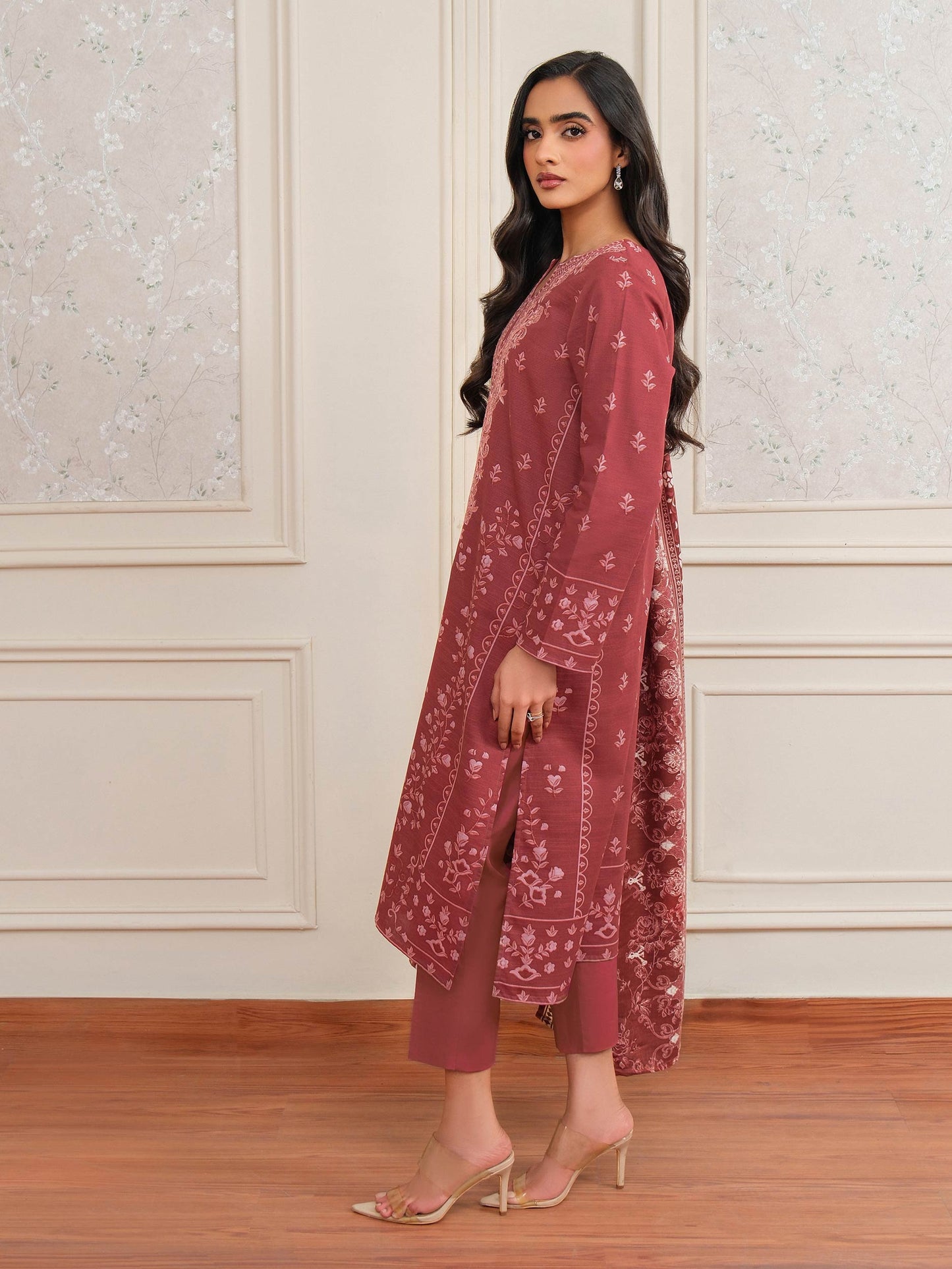 3 Piece Khaddar Suit-Embroidered (Unstitched)