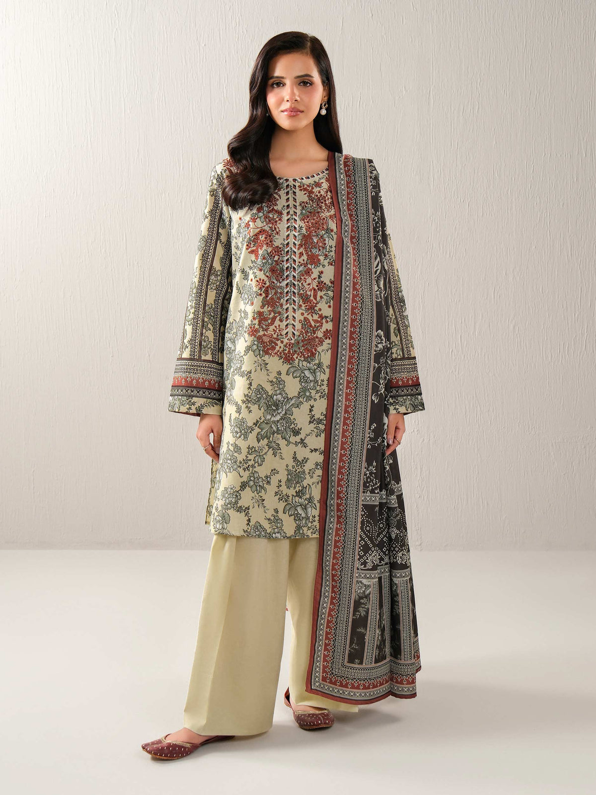 3 Piece Khaddar Suit-Embroidered (Unstitched)