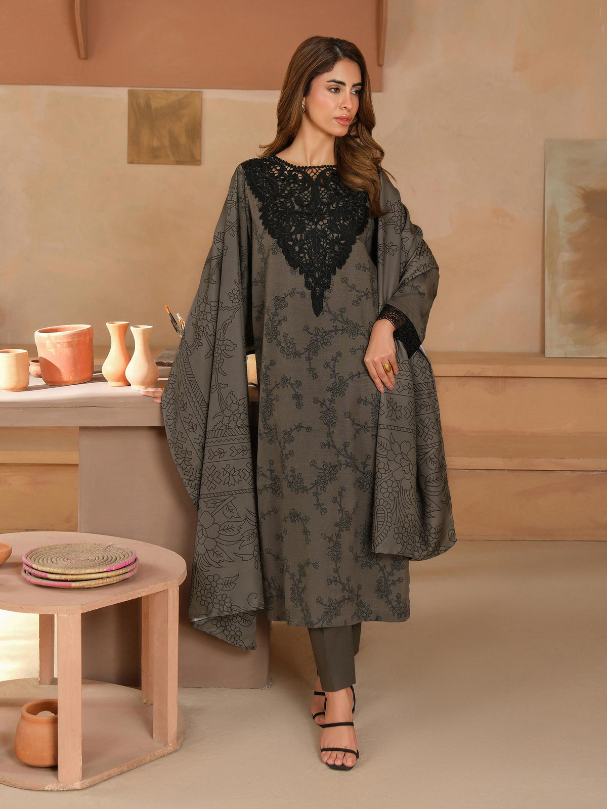3 Piece Khaddar Suit-Embroidered (Unstitched)